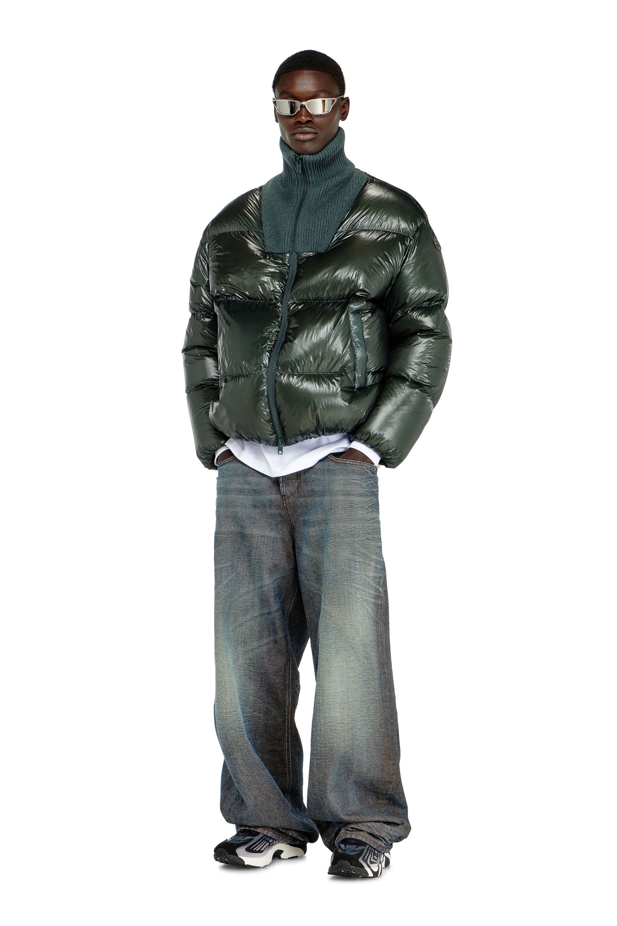 Diesel - W-RIBB, Piumino in ripstop con collo a costine Uomo in Verde - 2