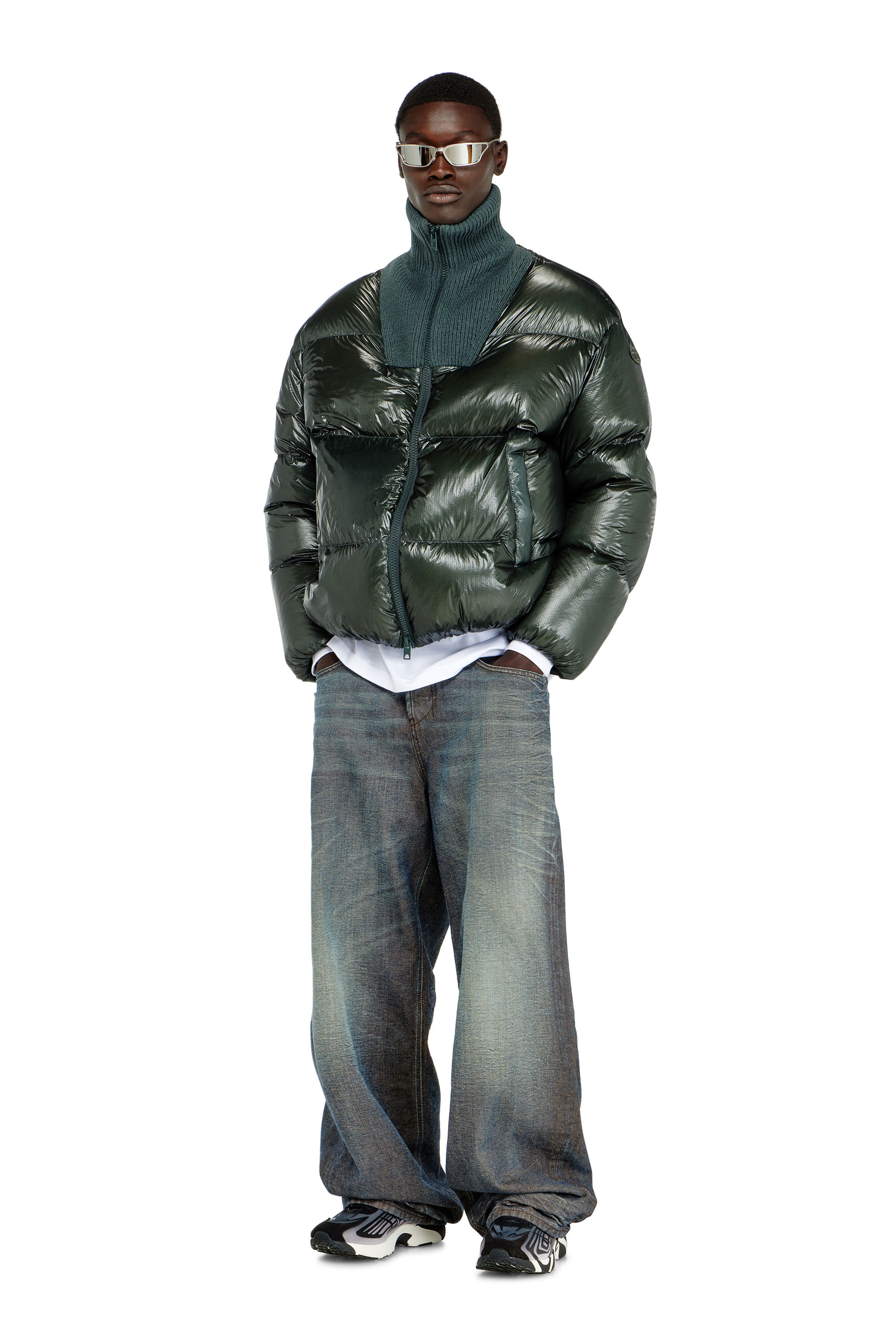 Diesel - W-RIBB, Piumino in ripstop con collo a costine Uomo in Verde - 1