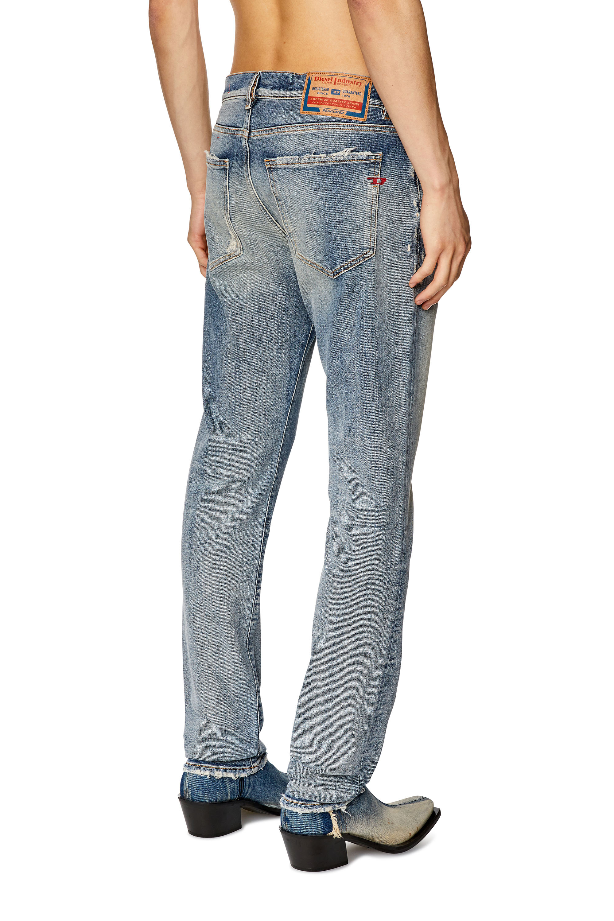 Diesel - Slim Jeans 2019 D-Strukt 007Q3, Blu Chiaro - Image 2