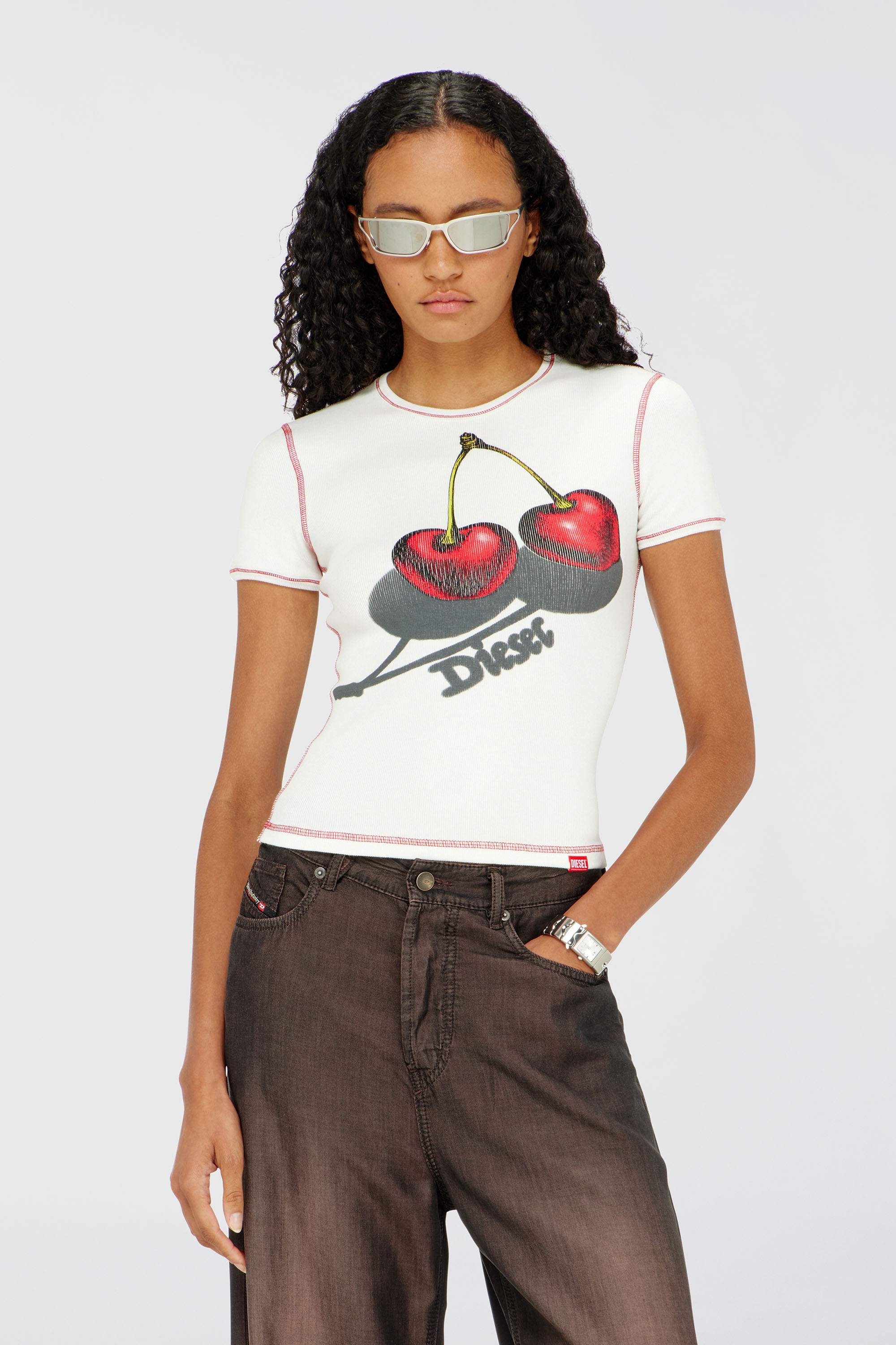 Diesel - SV-T-ELE-CHER, T-shirt slim in cotone con stampa ciliegia Donna in Bianco - 1