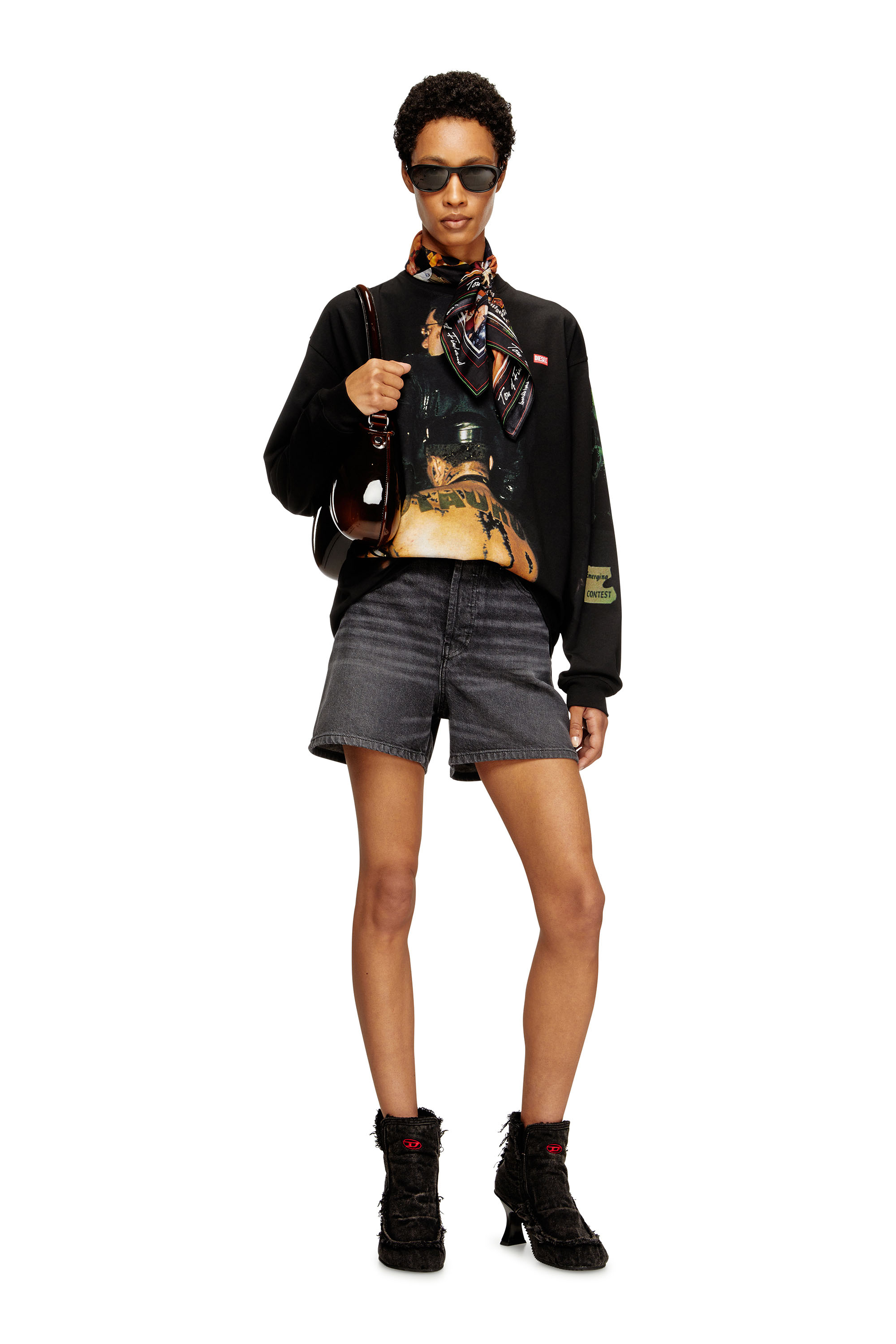 Diesel - PR-T-BOXT-LS-TOM25-1, T-shirt a manica lunga con stampa grafica Unisex in Nero - 4