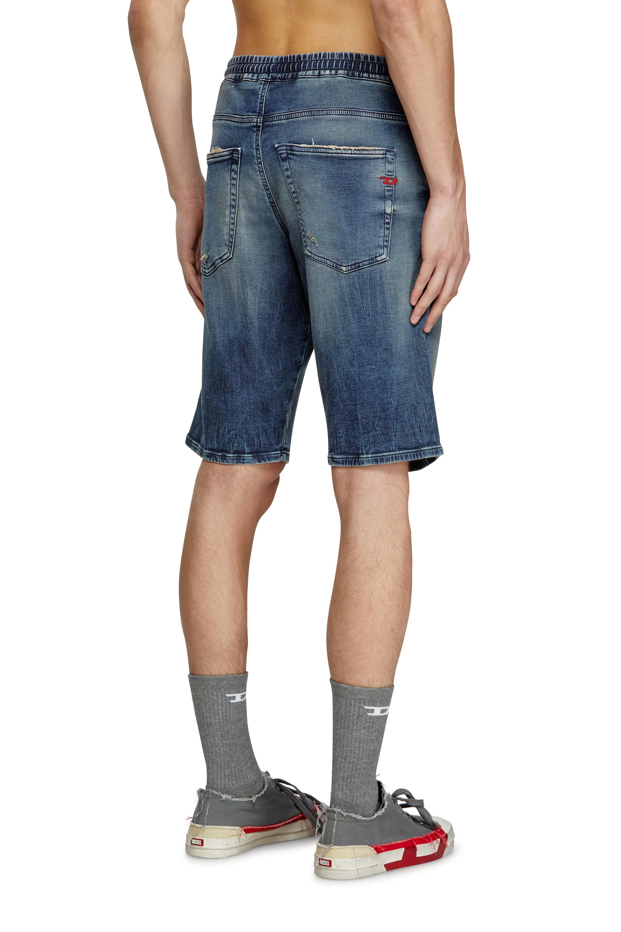 Diesel - 2033 D-KROOLEY-SHORT JOGG, Short chino in JoggJeans Uomo in Blu - 4