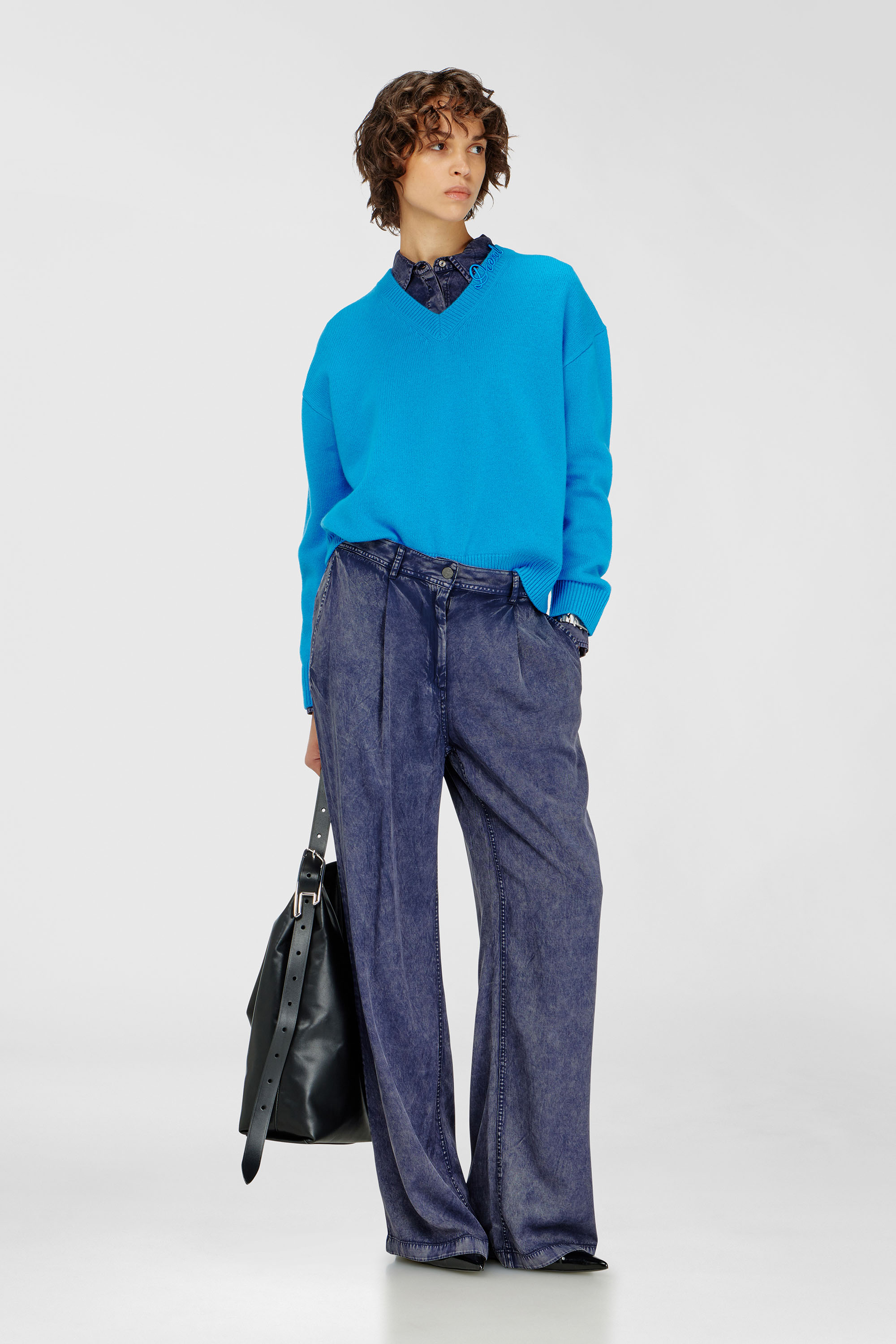 Diesel - P-AUSTINE, Pantaloni wide-leg in viscosa effetto denim Donna in Blu - 1