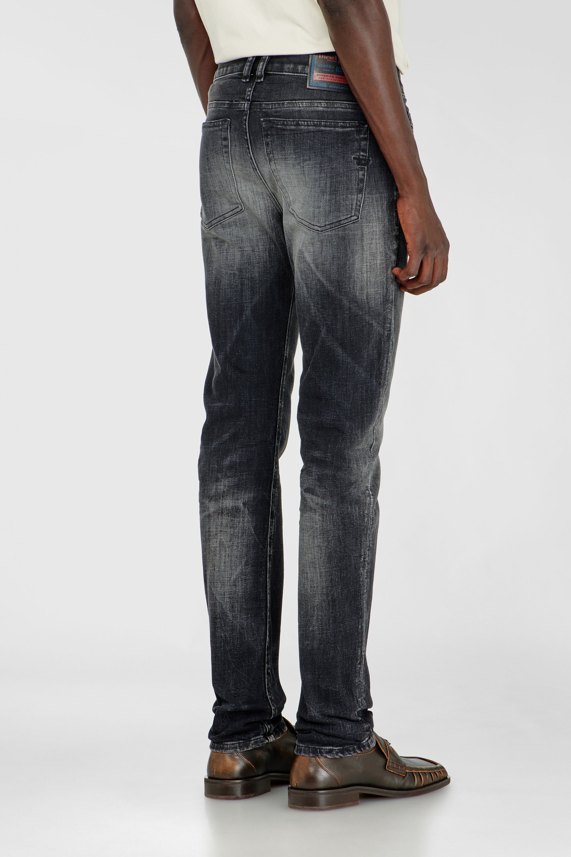 Diesel - Skinny Jeans 1979 Sleenker 09R08 Uomo, Nero/Grigio scuro - Image 5