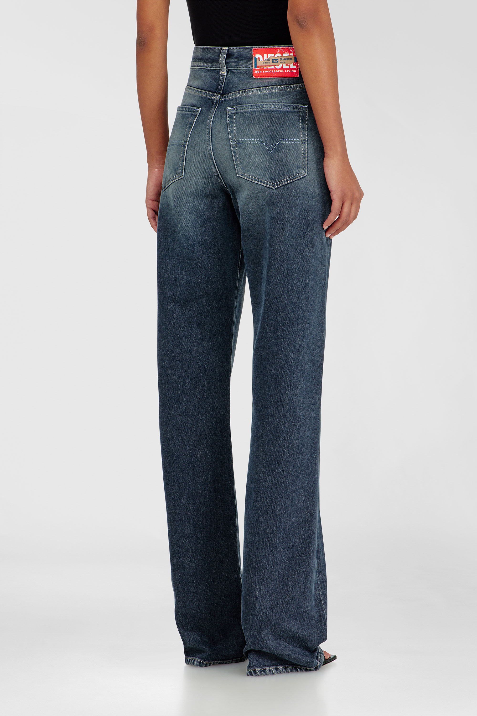 Diesel - Regular Jeans 1971 D-Sent 007EI Donna, Blu Scuro - Image 5