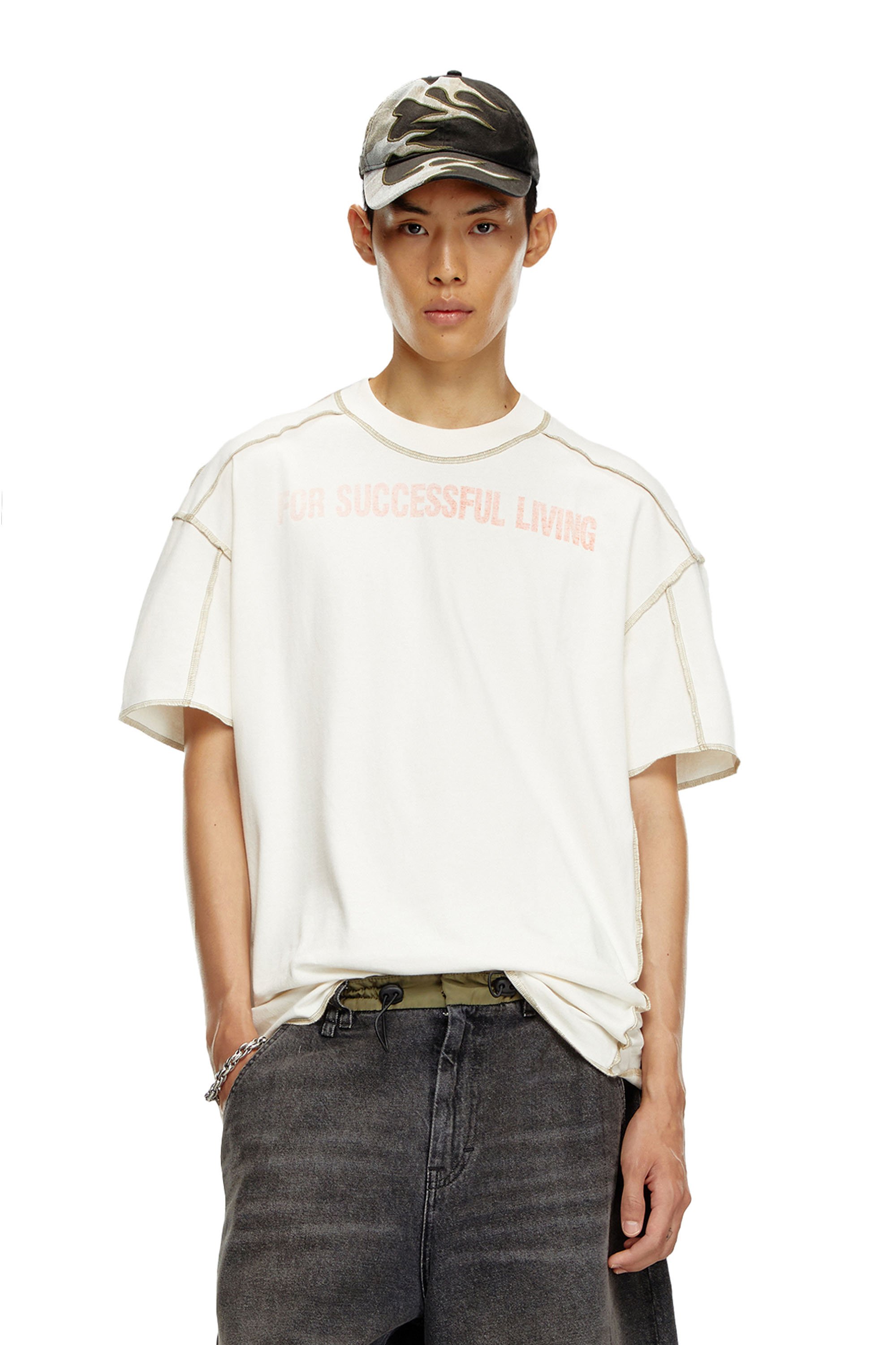 Diesel - T-CRAOR, T-shirt con effetto inside-out Uomo in Bianco - 1