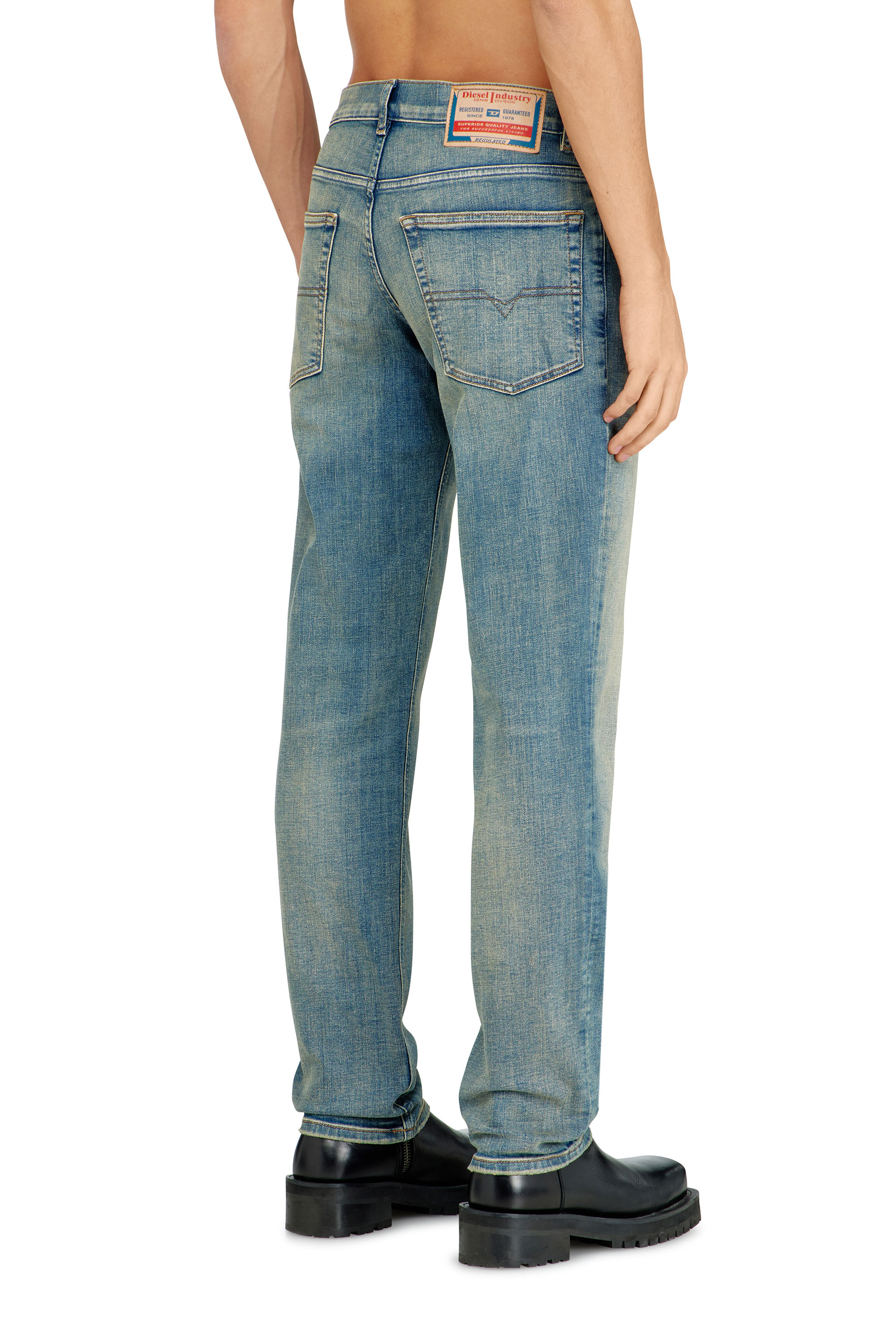 Diesel - Regular Jeans 2023 D-Finitive 09N32 Uomo, Blu medio - Image 4