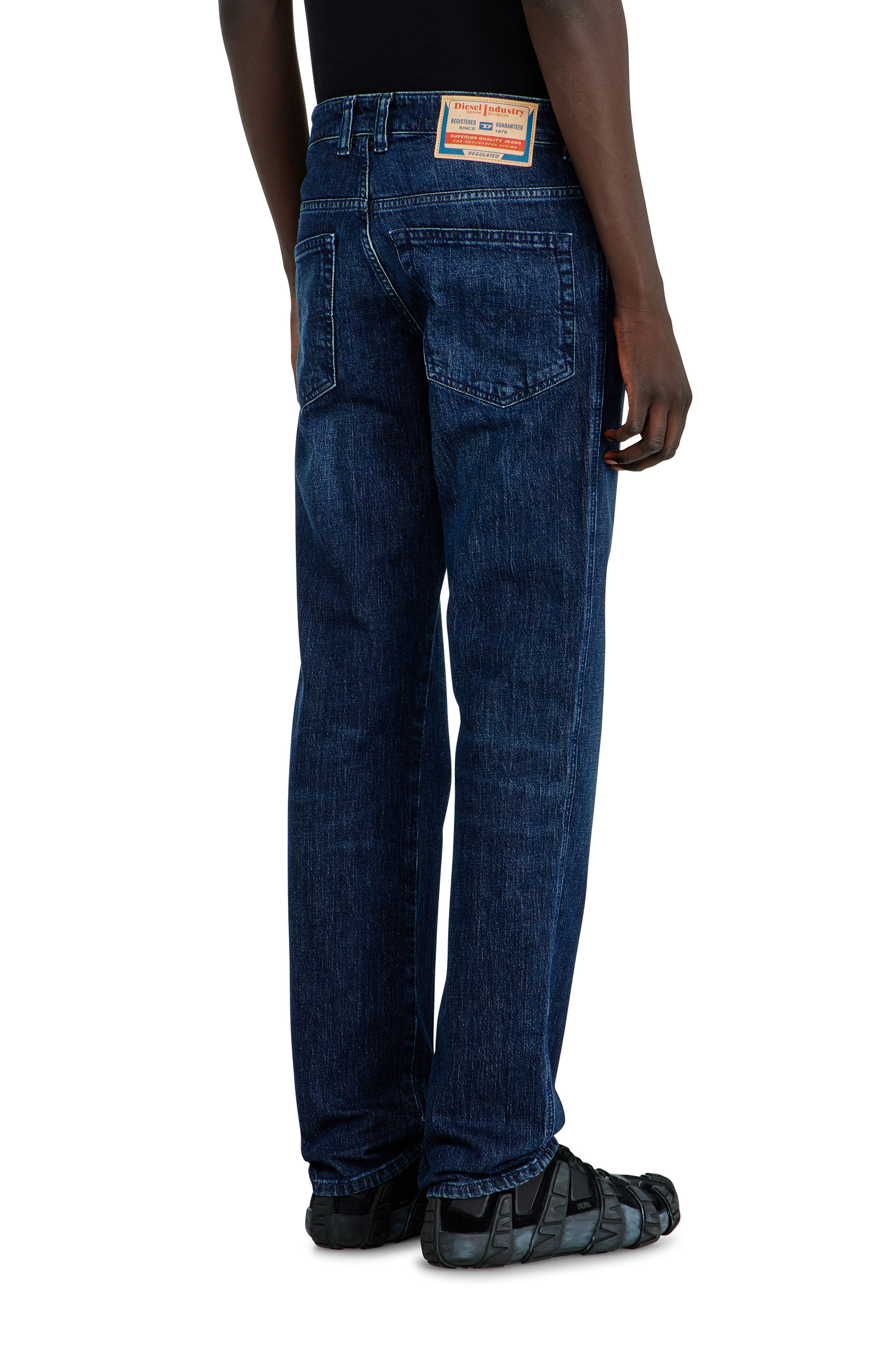 Diesel - Slim Jeans 1993 D-Vyl 0DBED Uomo, Blu Scuro - Image 5