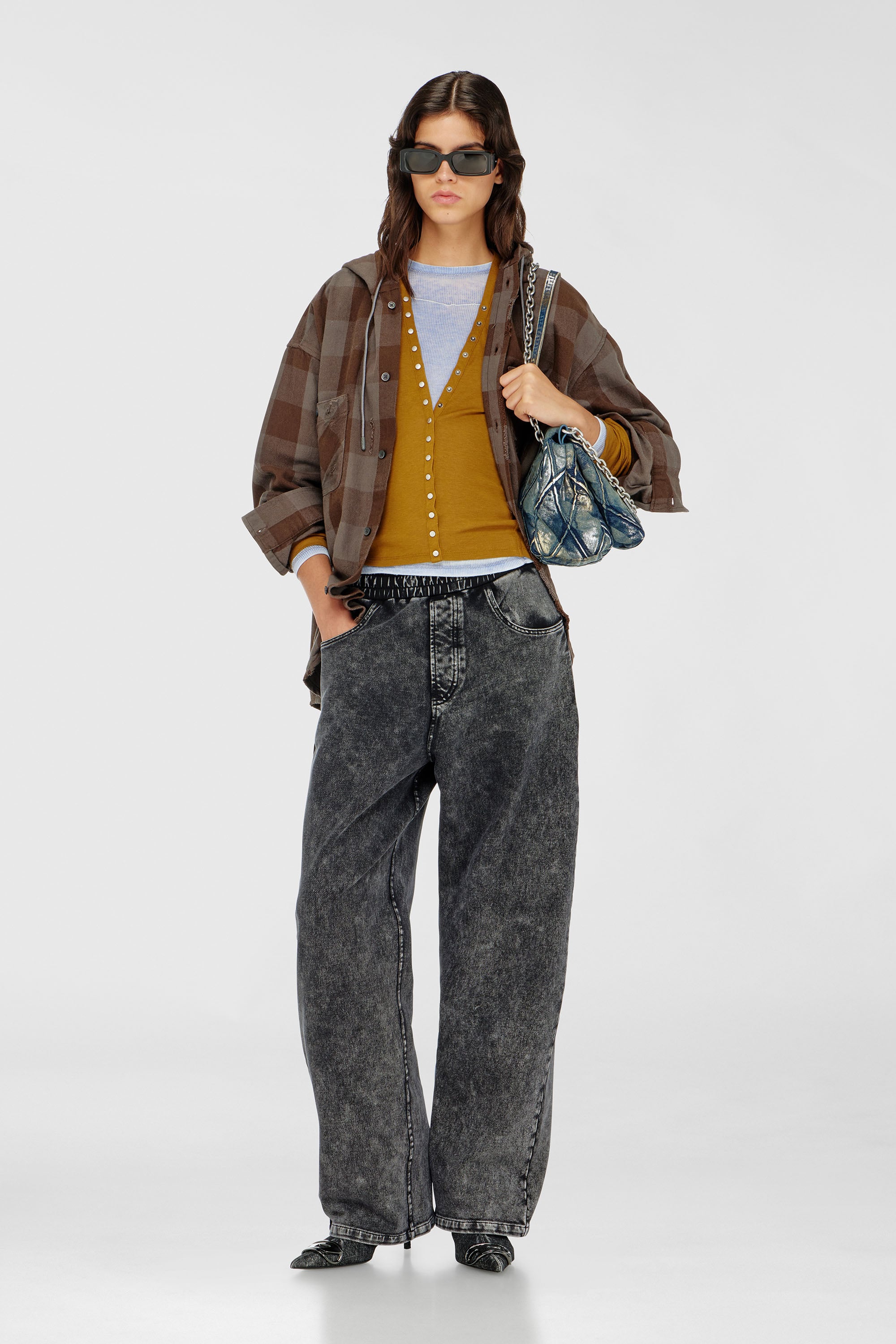 Diesel - P-STUKY, Pantaloni da tuta effetto denim Donna in Grigio - 1