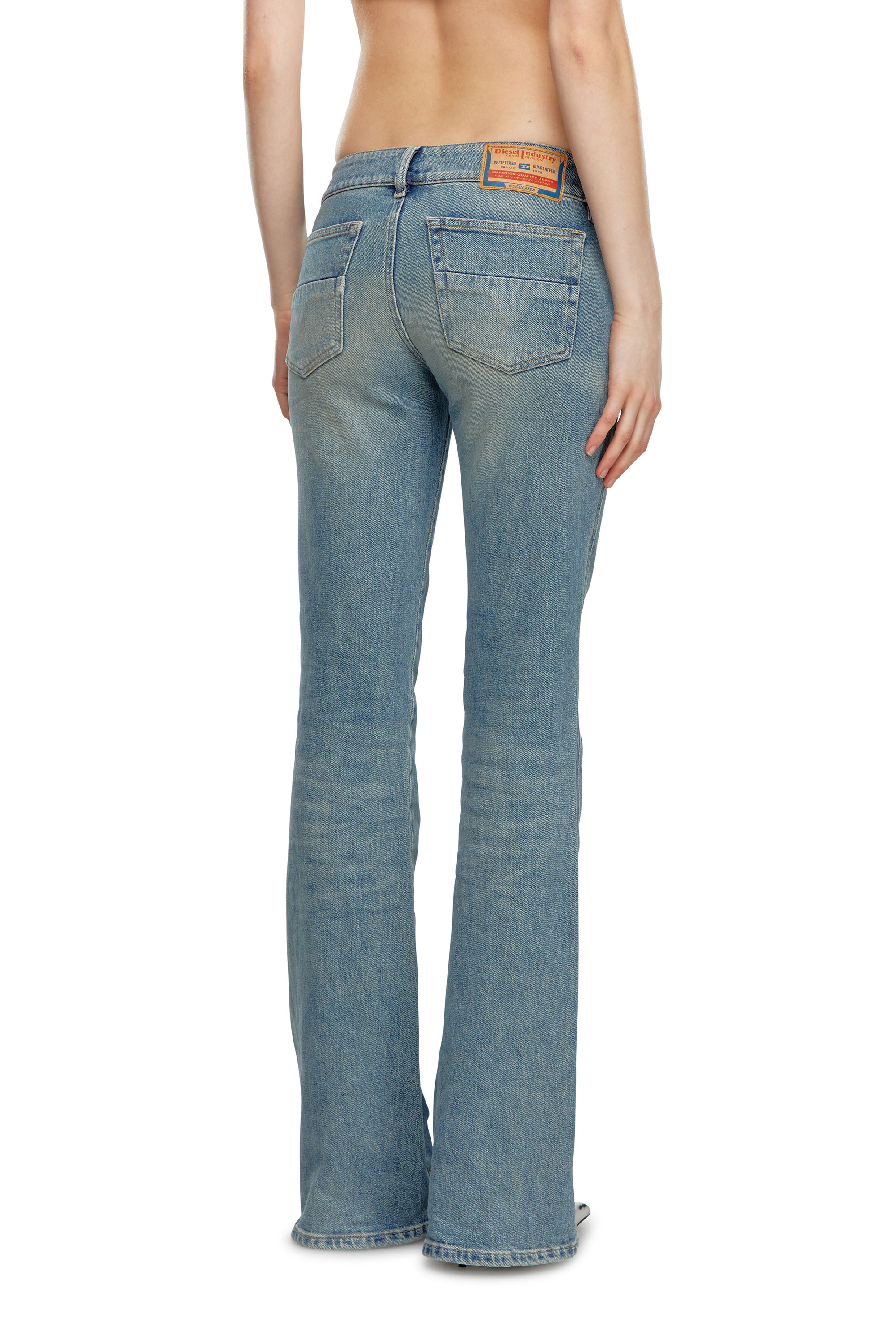 Diesel - Bootcut Jeans D-Hush 09J55 Donna, Blu Chiaro - Image 4