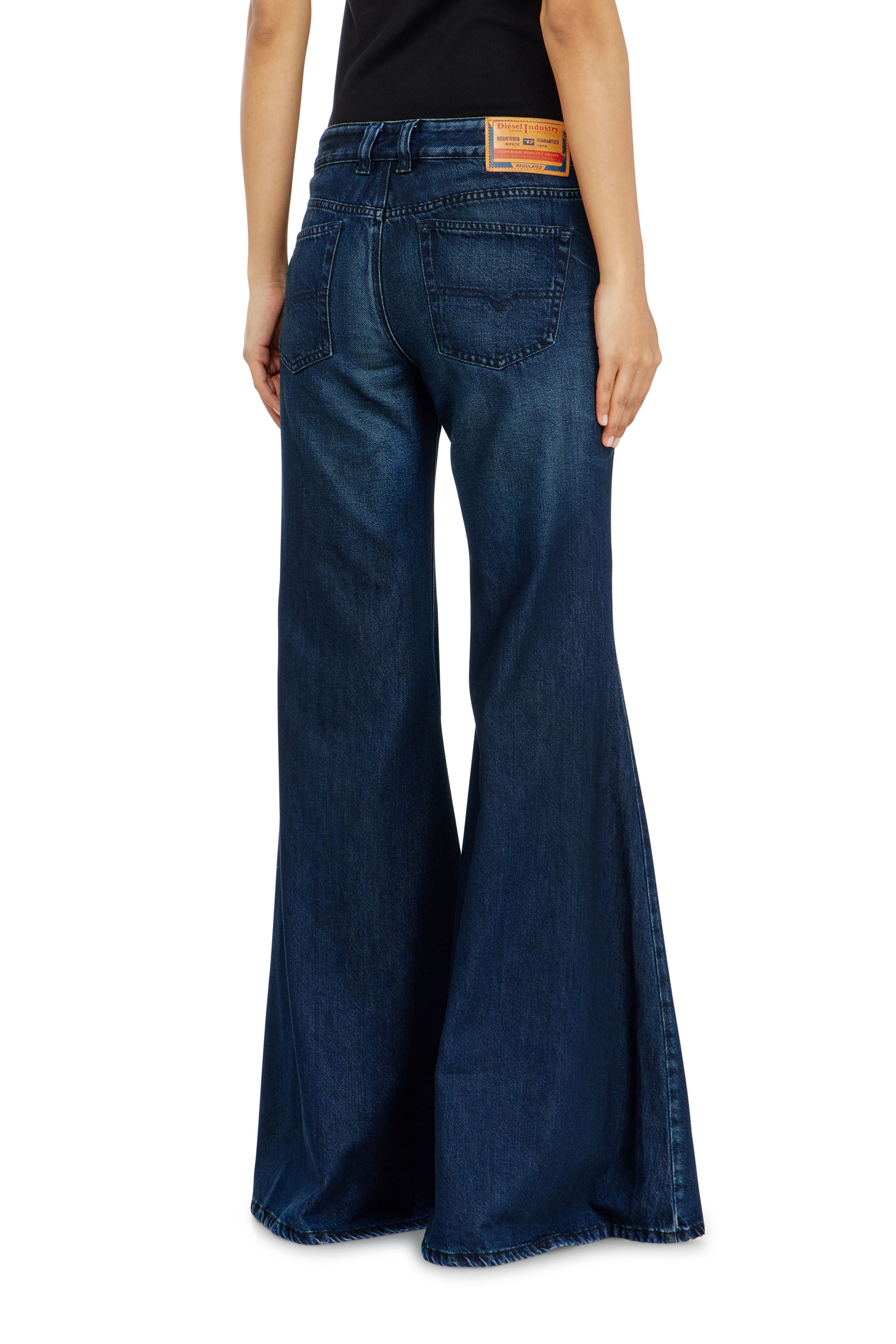 Diesel - Woman's Flare Jeans 1970 D-Bleess 09N21, Dark Blue - 5