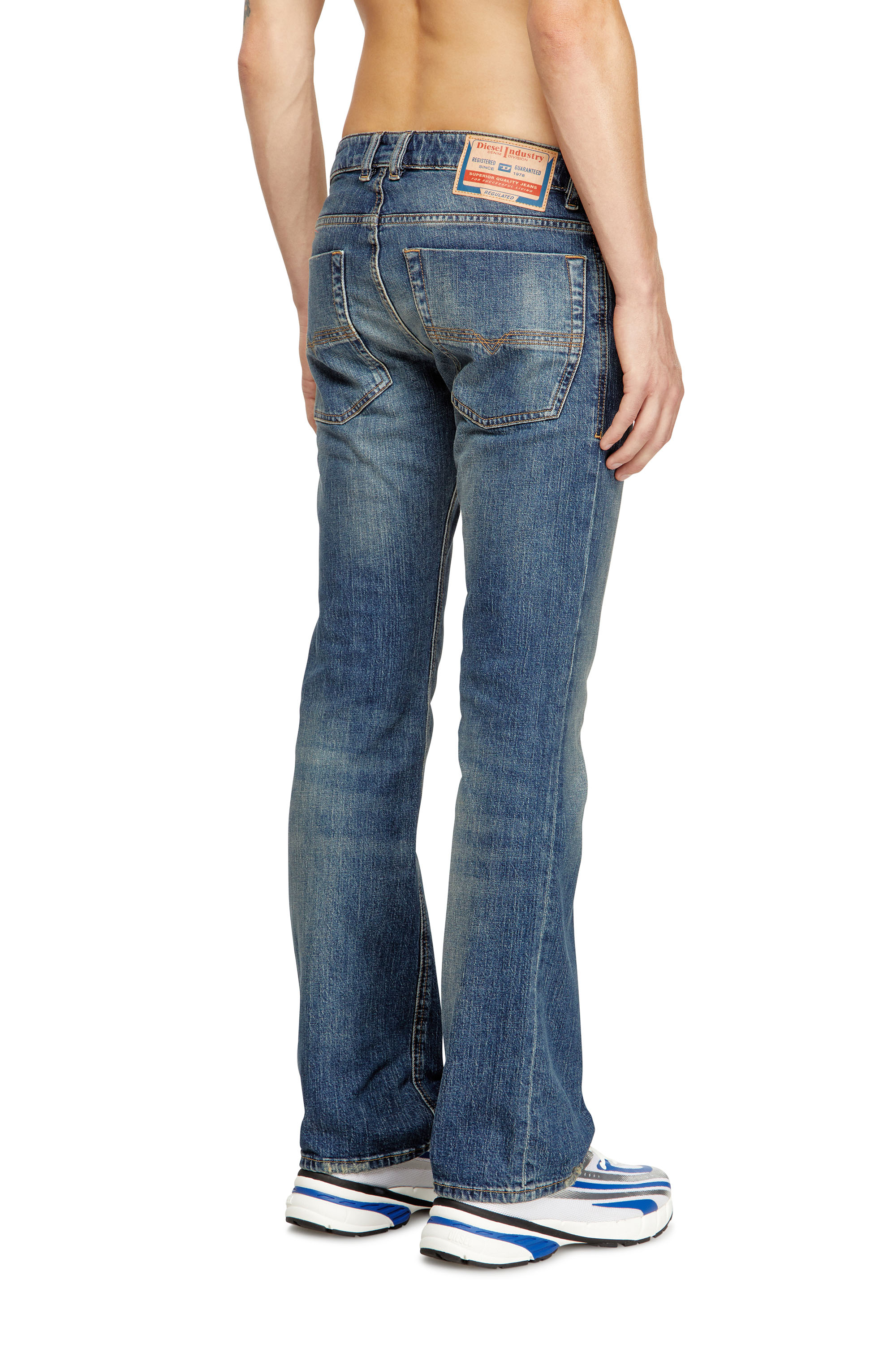 Diesel - Bootcut Jeans 2007 Zatiny 0DBDU Uomo, Blu medio - Image 3