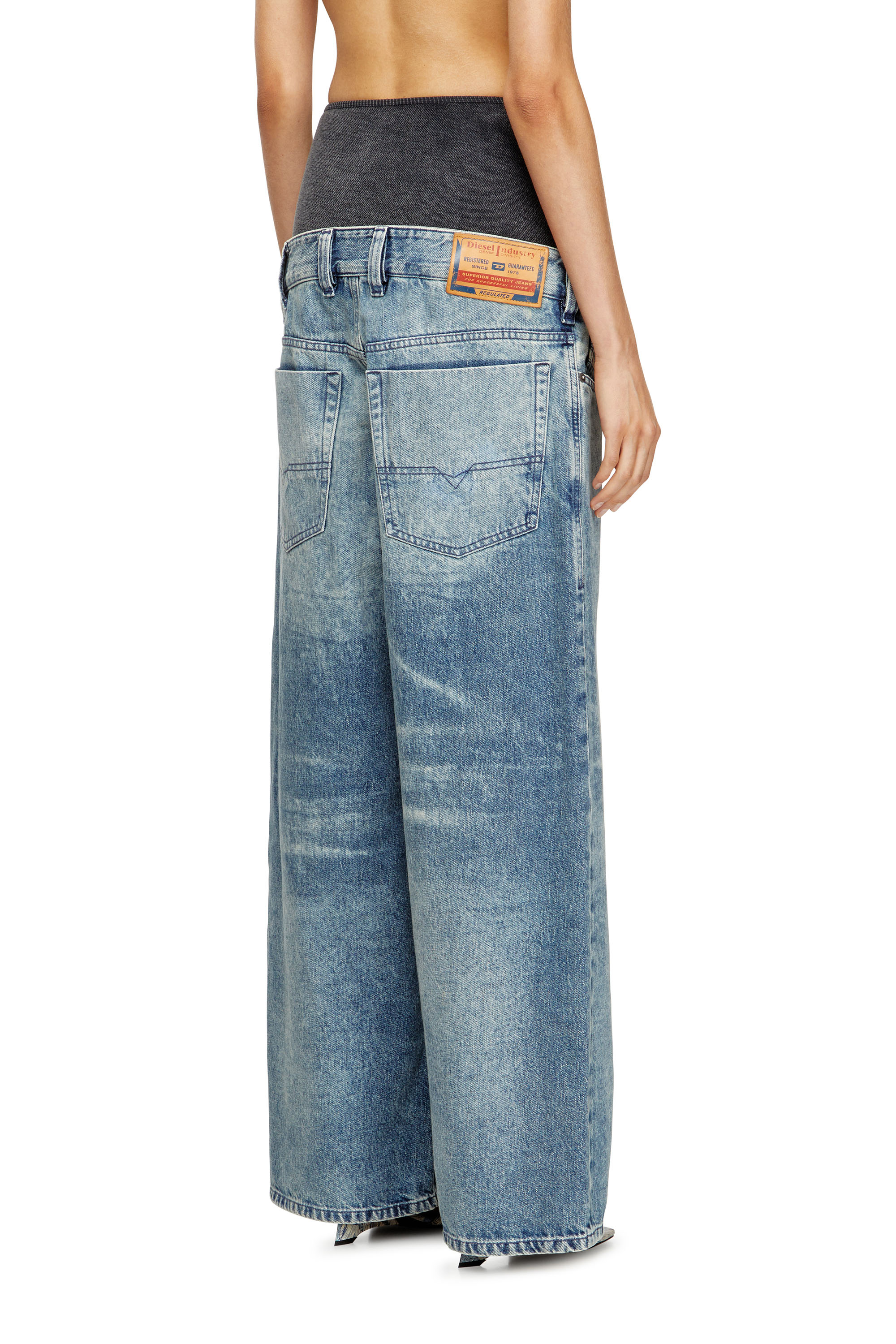 Diesel - Relaxed Jeans D-Eni 09N97 Donna, Blu medio - Image 4