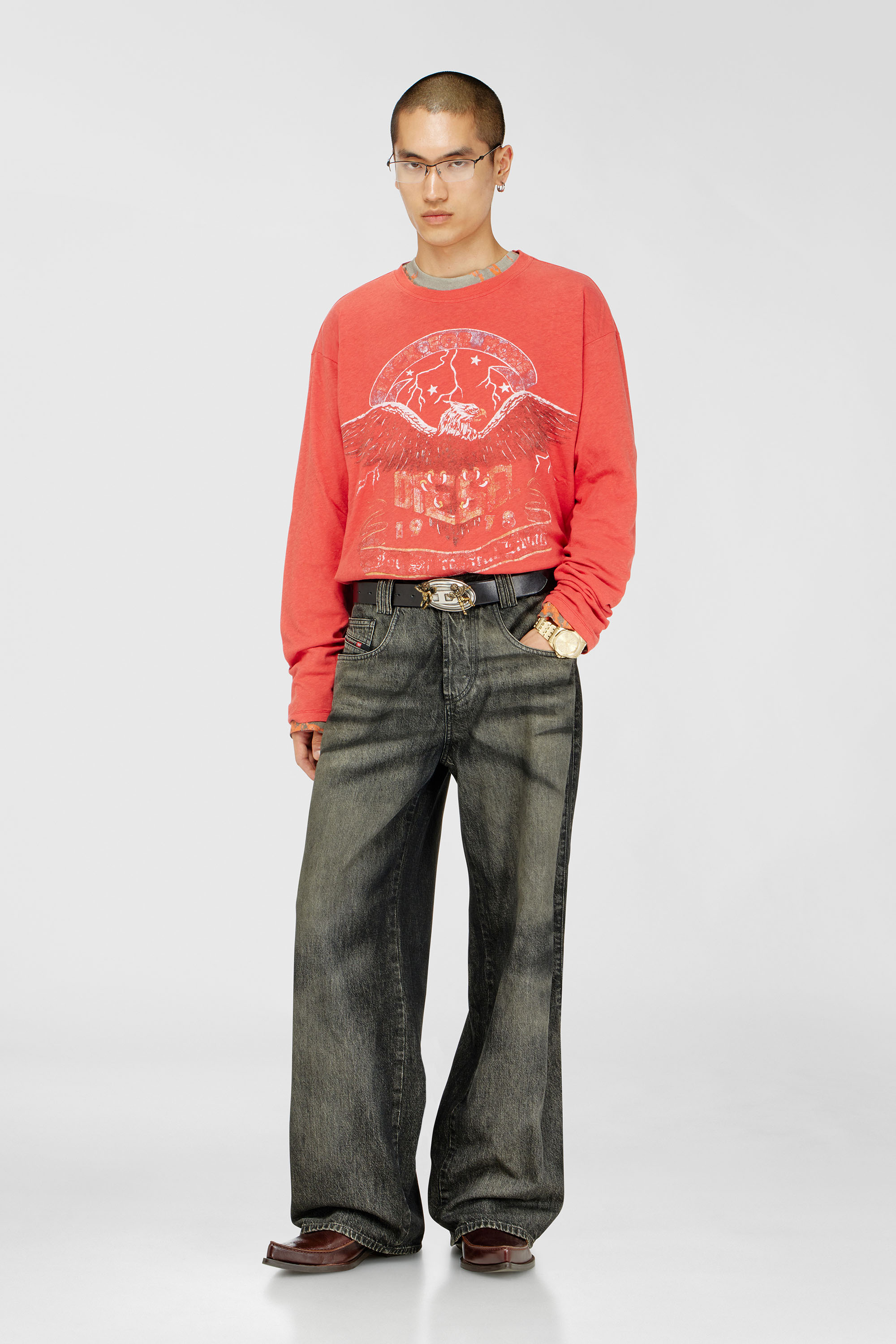 Diesel - T-GERI-LS, T-shirt a manica lunga con grafiche da concerto Uomo in Rosso - 2