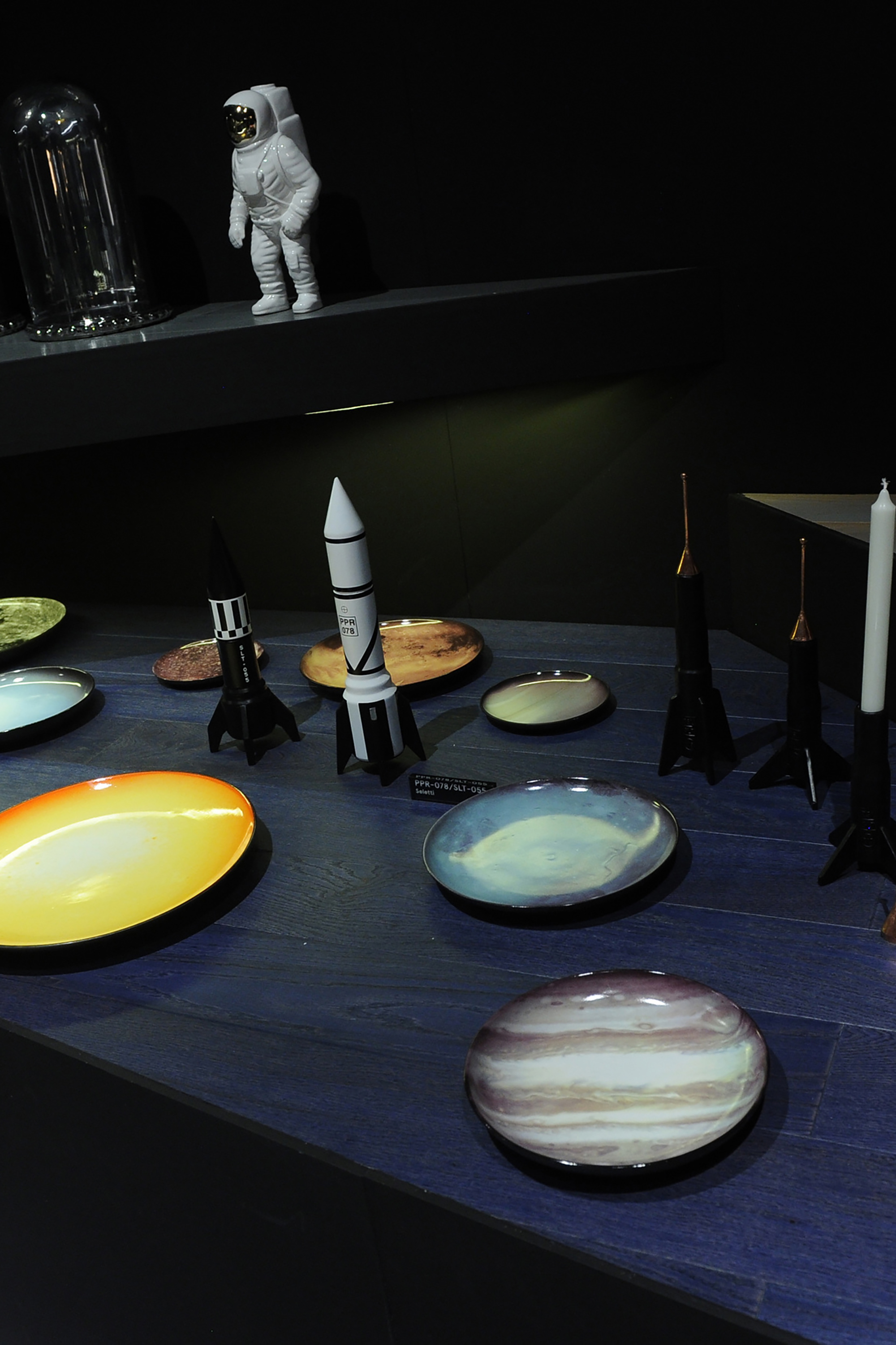 Diesel - 10825 COSMIC DINER, Piatto piano in porcellana "giove" Unisex in Marrone - 2