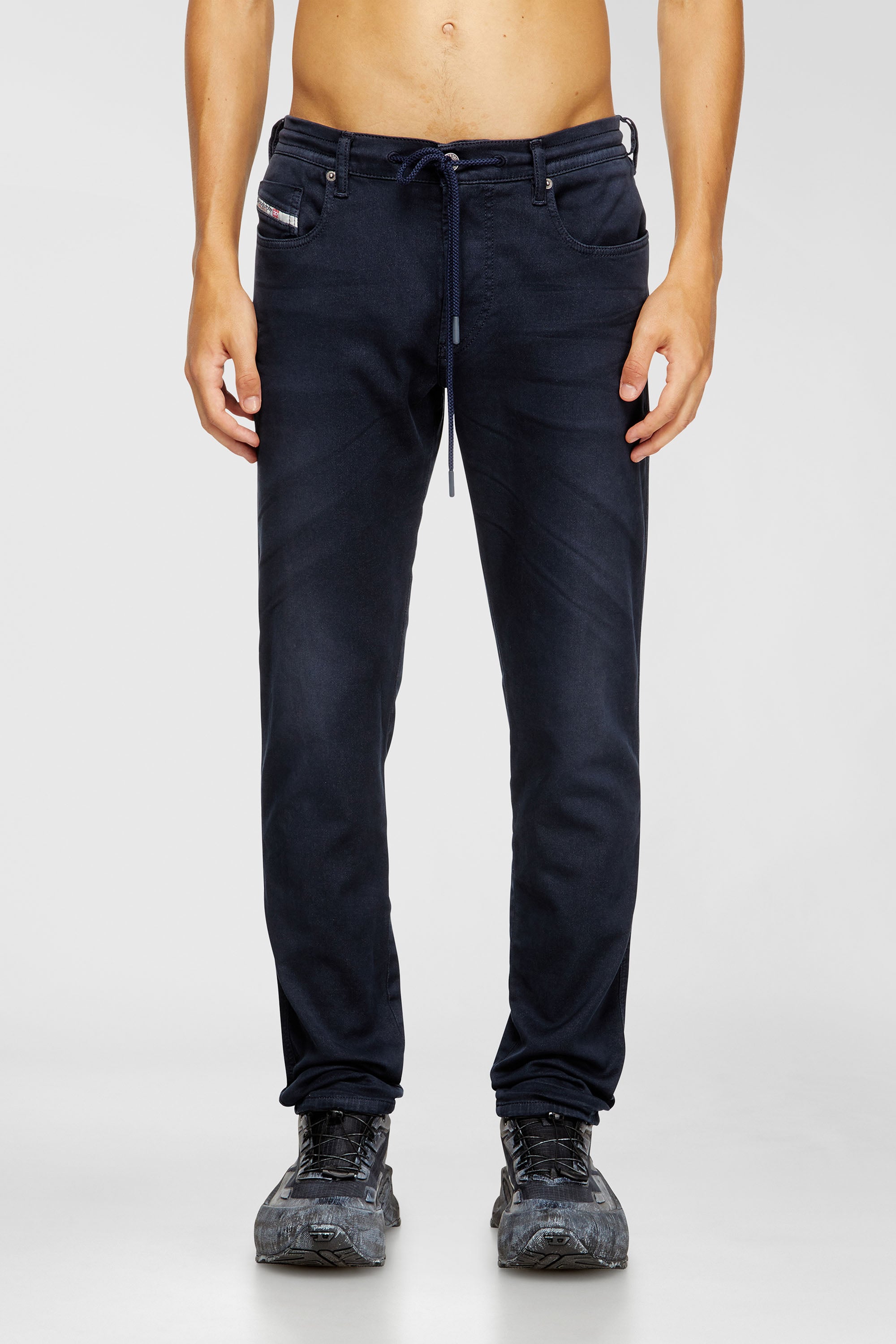 Diesel - Slim 2062 D-Strukt Joggjeans&reg; 0670M Uomo, Blu - Image 1