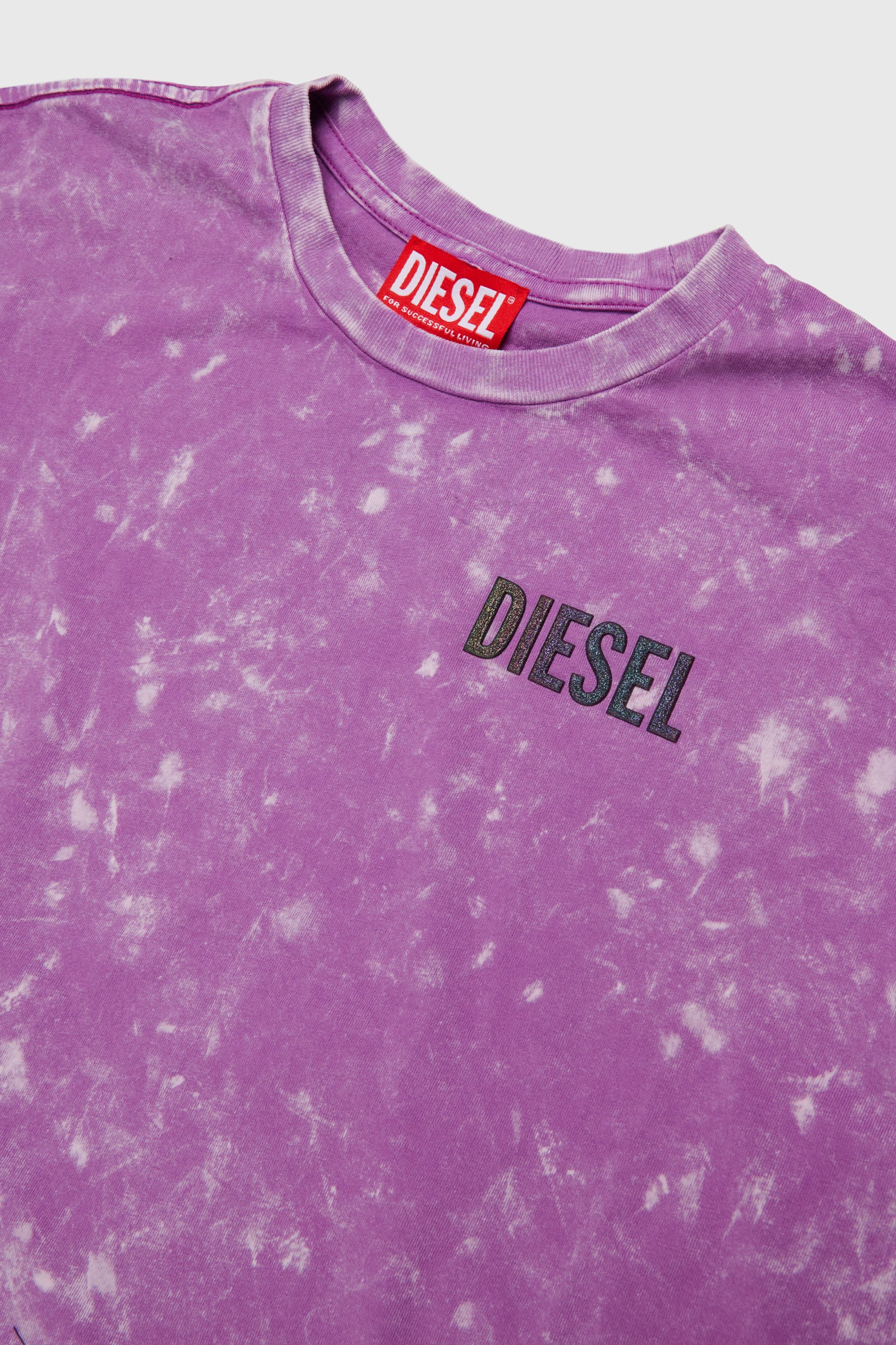 Diesel - TLOXY, T-shirt cropped con effetto tie-dye Donna in Viola - 3