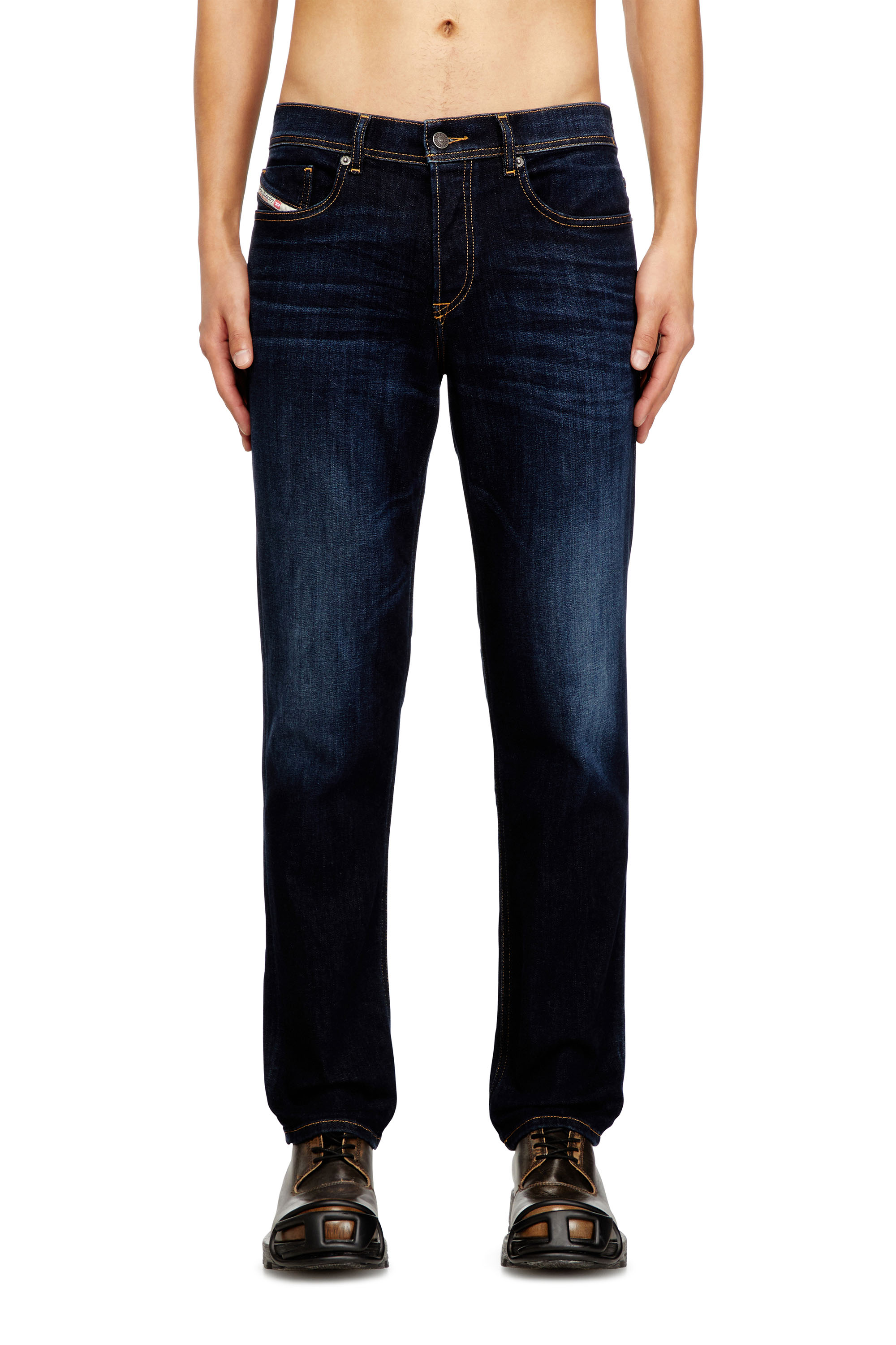 Diesel - Regular Jeans 2023 D-Finitive 009ZS Uomo, Blu Scuro - Image 1