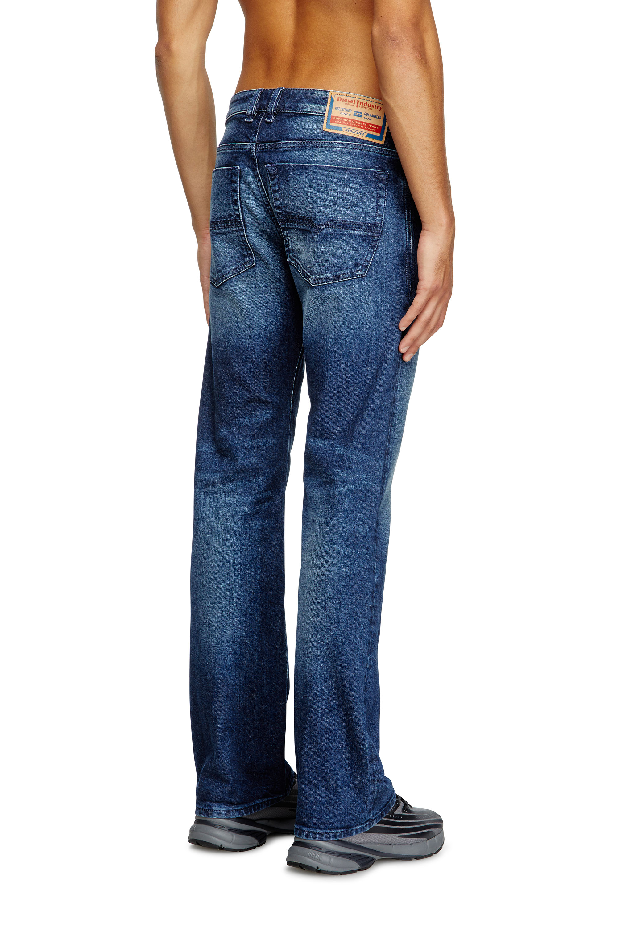 Diesel - Man's Bootcut Jeans 2007 Zatiny 09L51, Dark Blue - 4