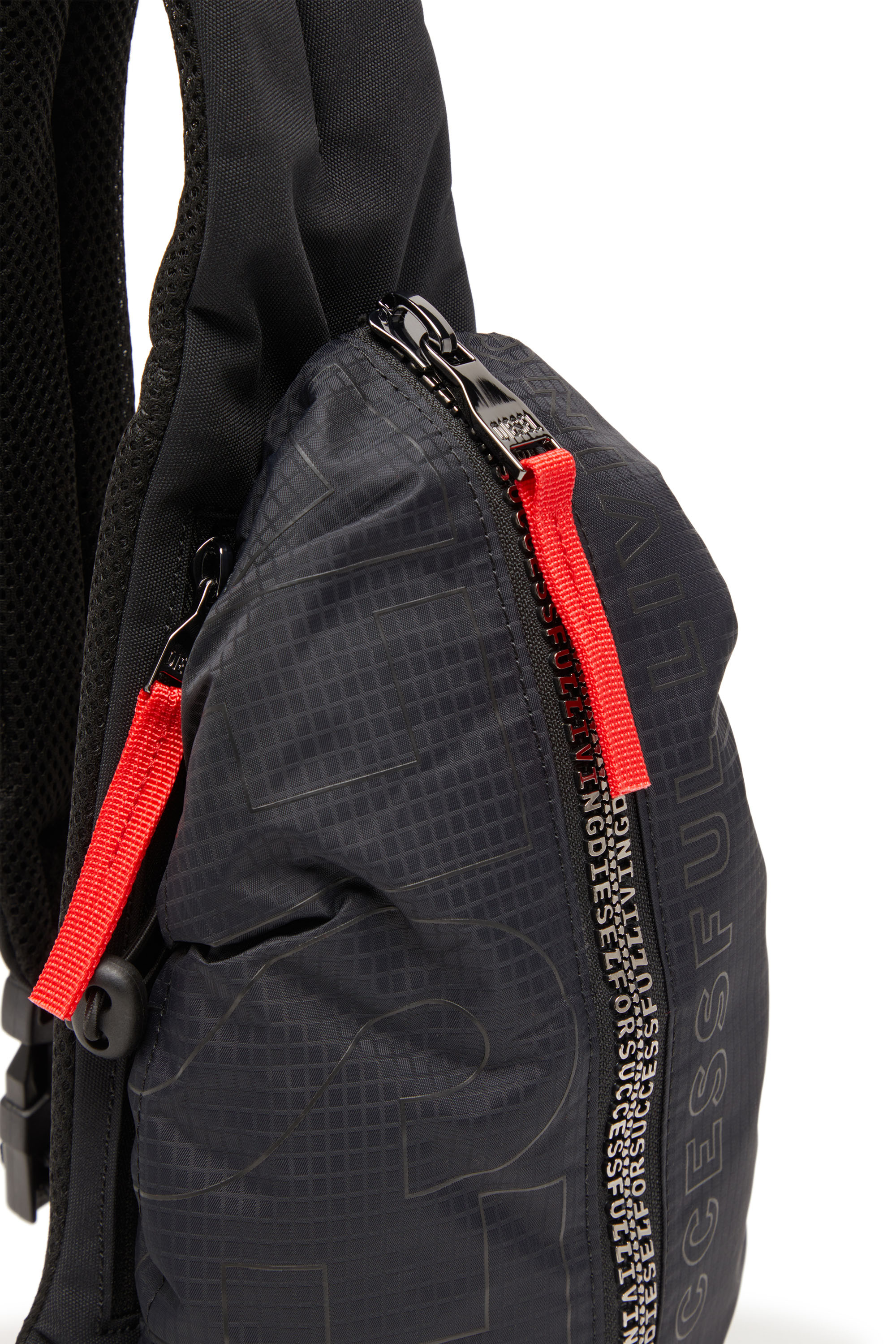 Diesel - ZIP-D CROSSBODY X, Zip-D-Borsa monospalla in shell jacquard Uomo in Nero - 5