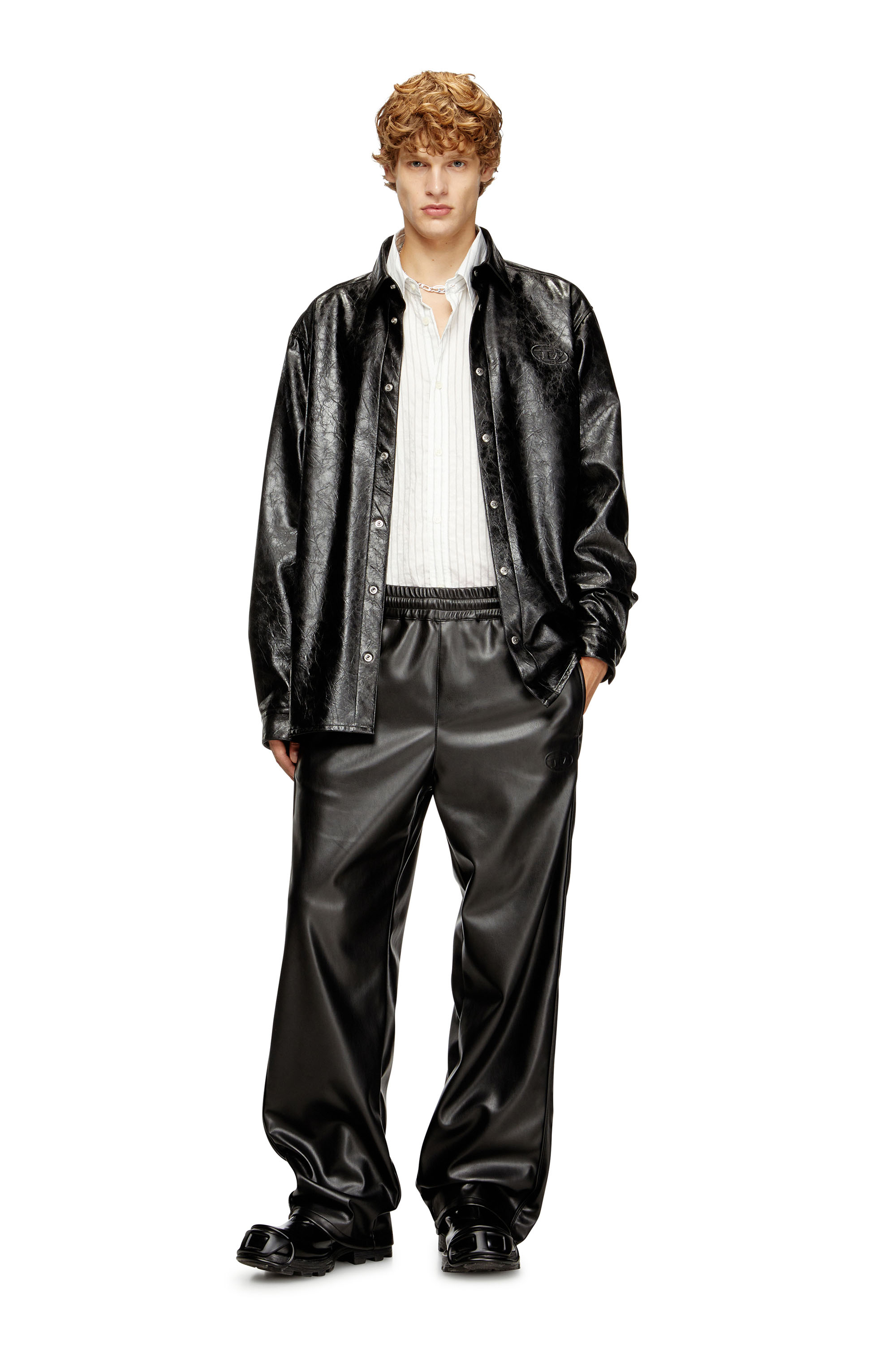 Diesel - S-SIMPLY-QMBU, Textured shirt with branded buttons Uomo in Nero - 2