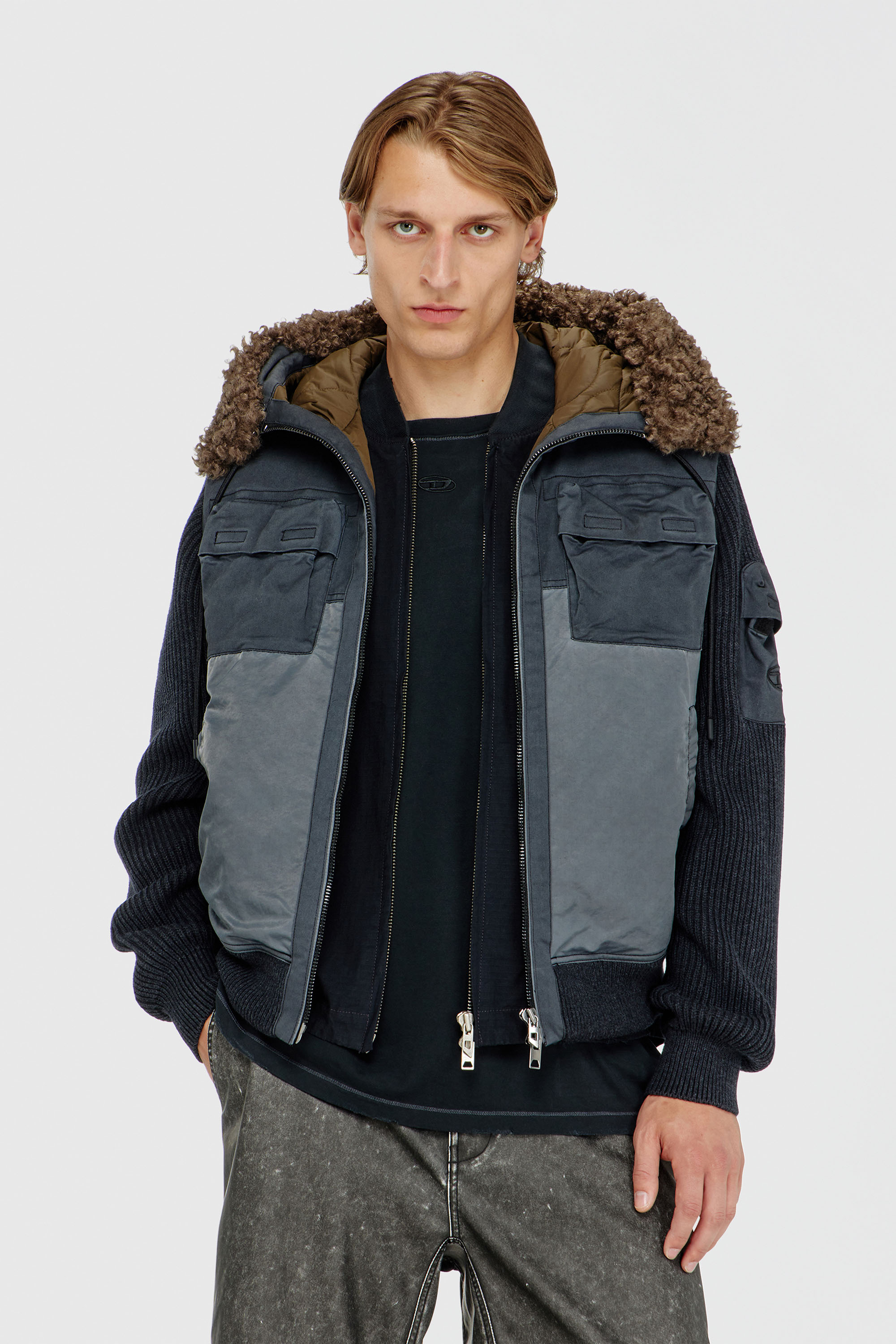 Diesel - W-DELLS, Giacca imbottita con cappuccio e maniche in maglia Uomo in Blu - 1