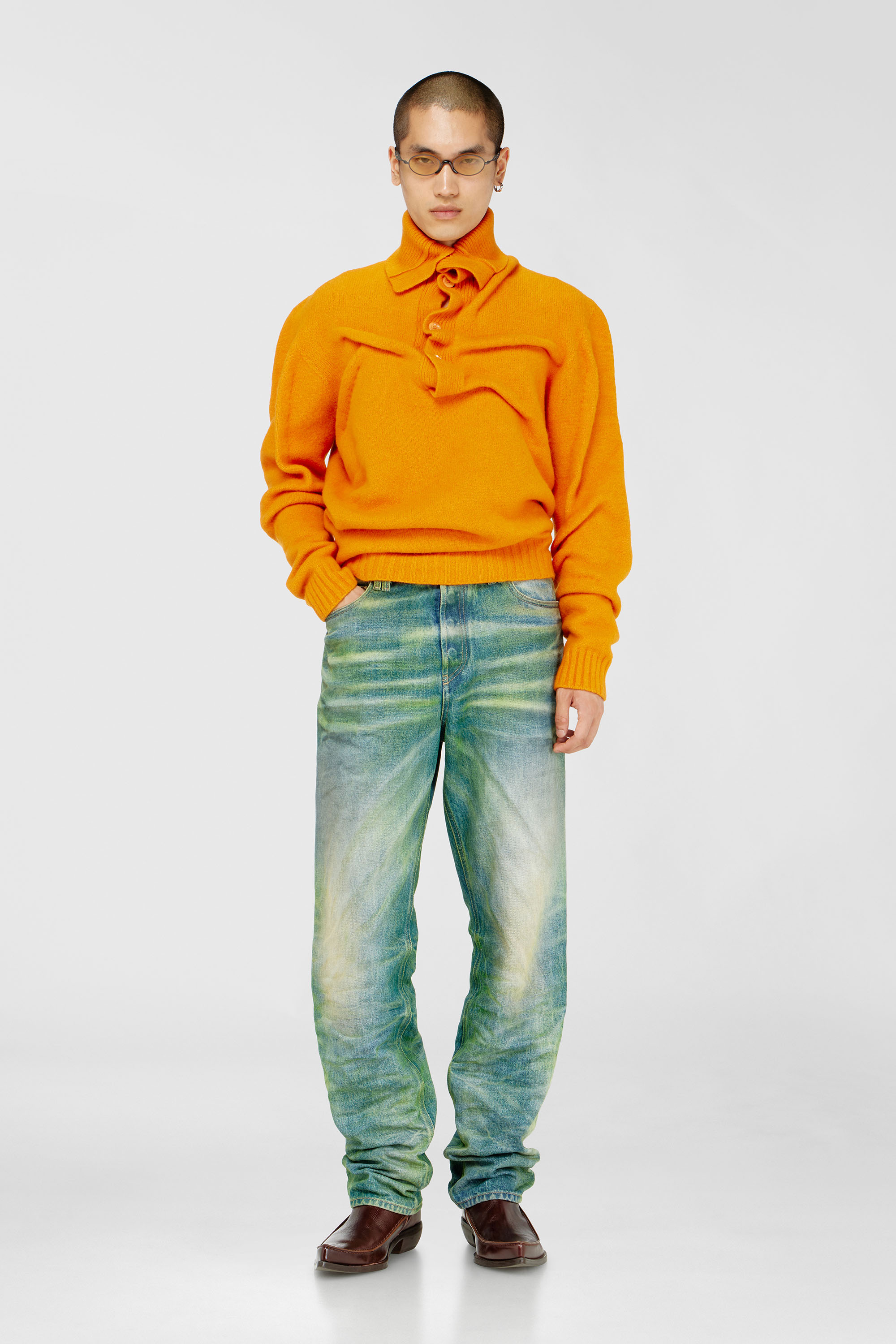 Diesel - K-ANDREW, Maglione con bottoni al collo in maglia cotta effetto stropicciato Uomo in Arancione - 1