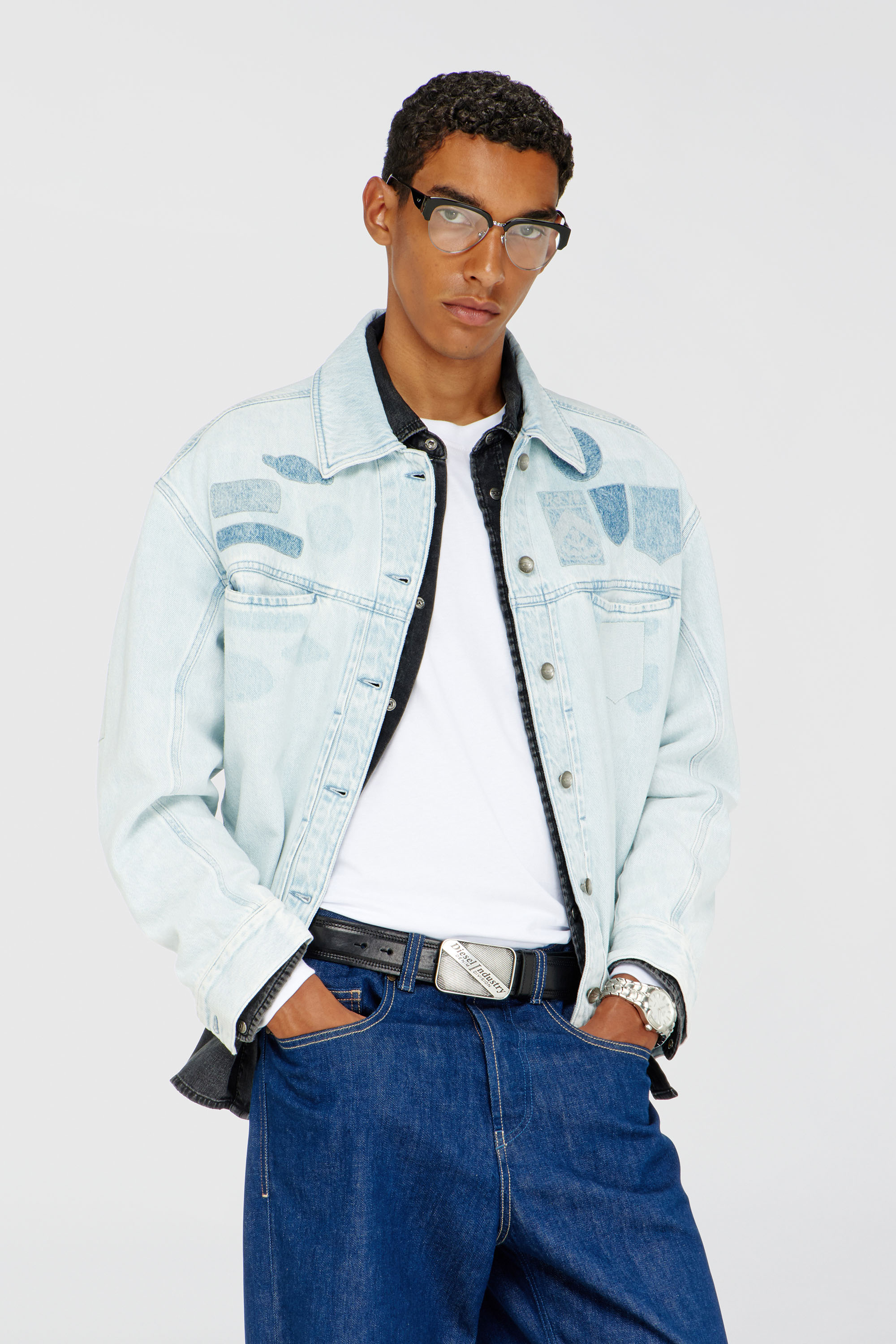 Diesel - D-RYMAVO-S, Camicia oversize in denim con effetti patch Unisex in Blu - 3