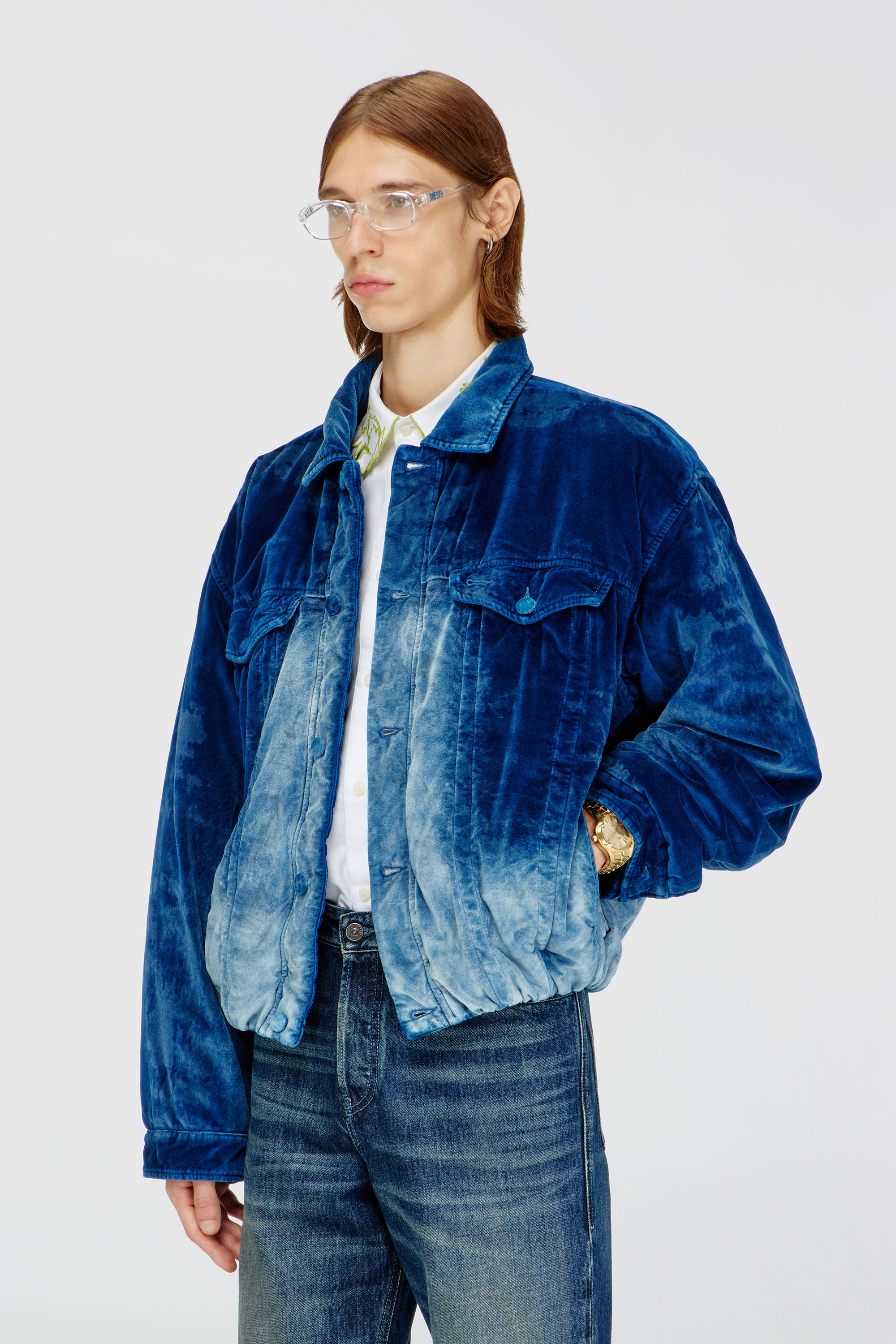 Diesel - D-MORVI-FSJ, Giacca trucker elasticizzata in velluto denim Uomo in Blu - 1