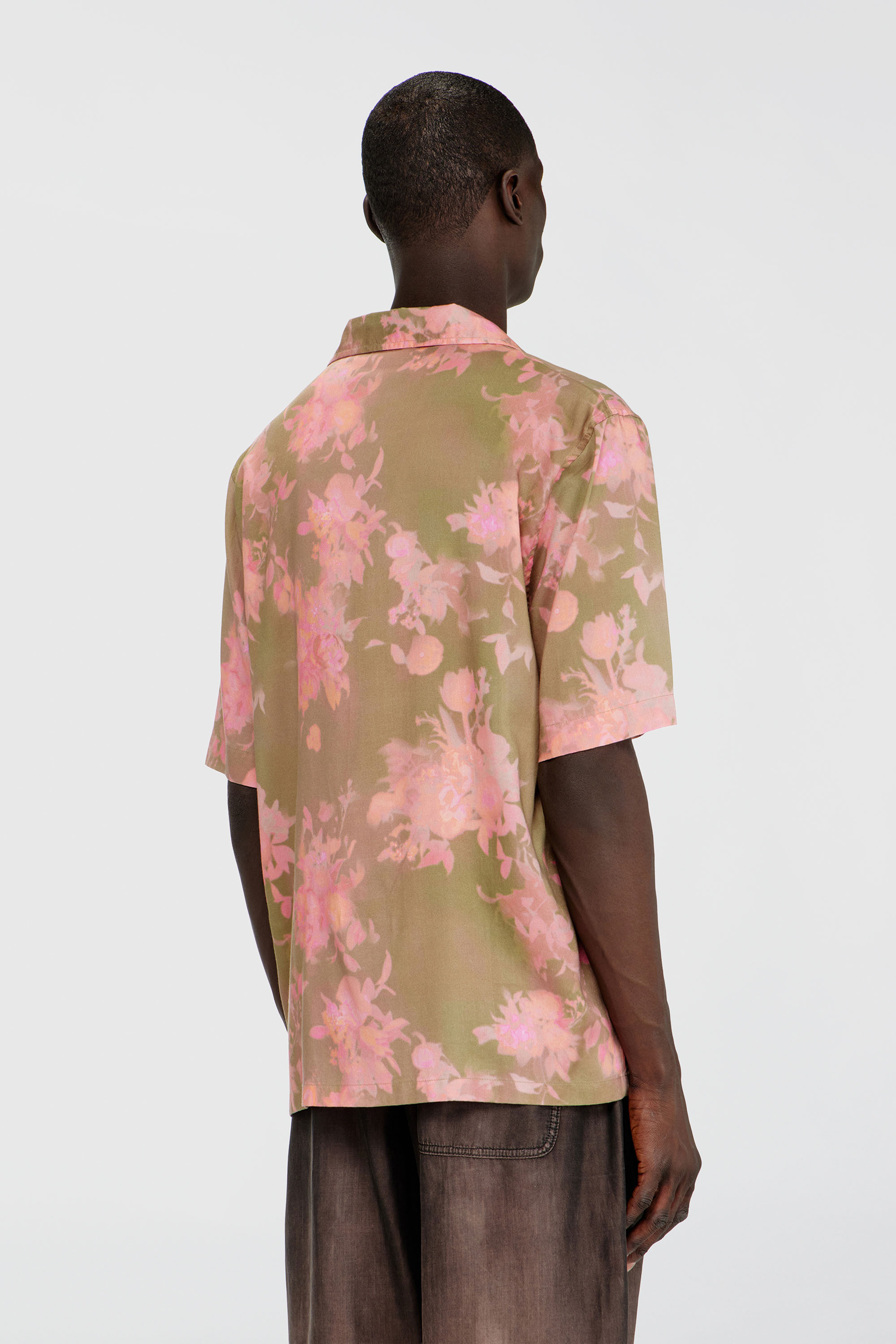 Diesel - S-BRAD-QMCE, Camicia in lyocell con stampa floreale all-over Uomo in Multicolor - 4