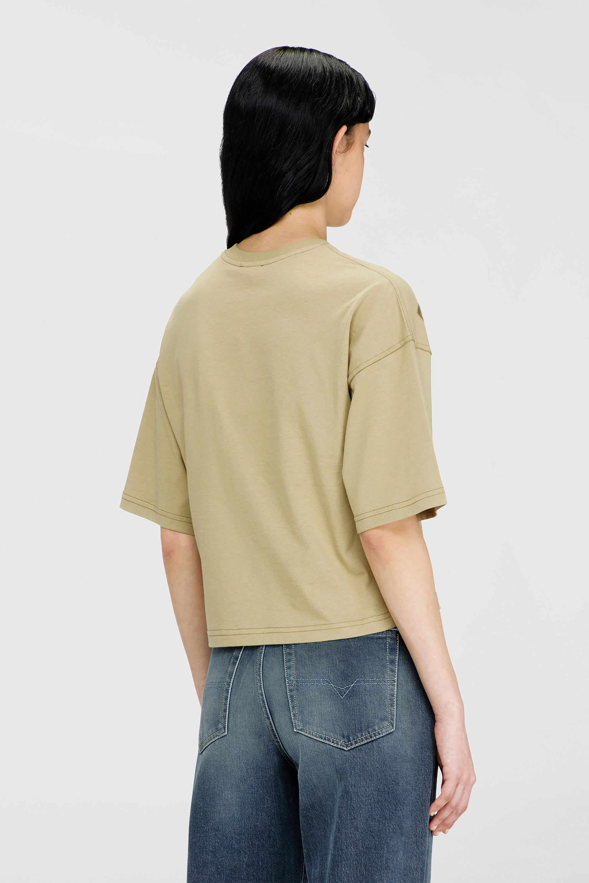 Diesel - T-CROPYN-AA1, T-shirt cropped con stampa digitale Donna in Verde - 4