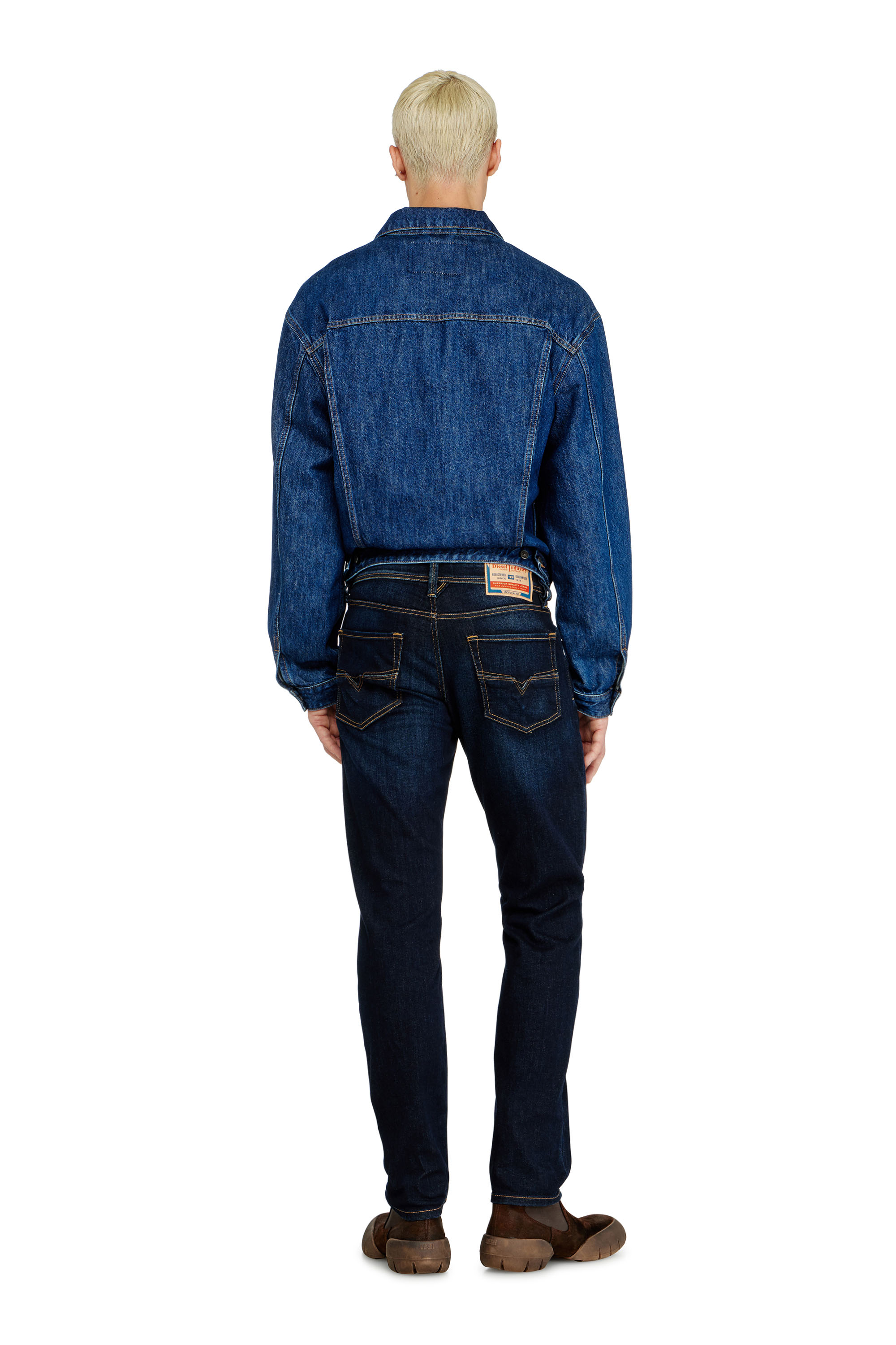 Diesel - Regular Jeans 1986 Larkee-Beex 09Q15 Uomo, Blu Scuro - Image 4