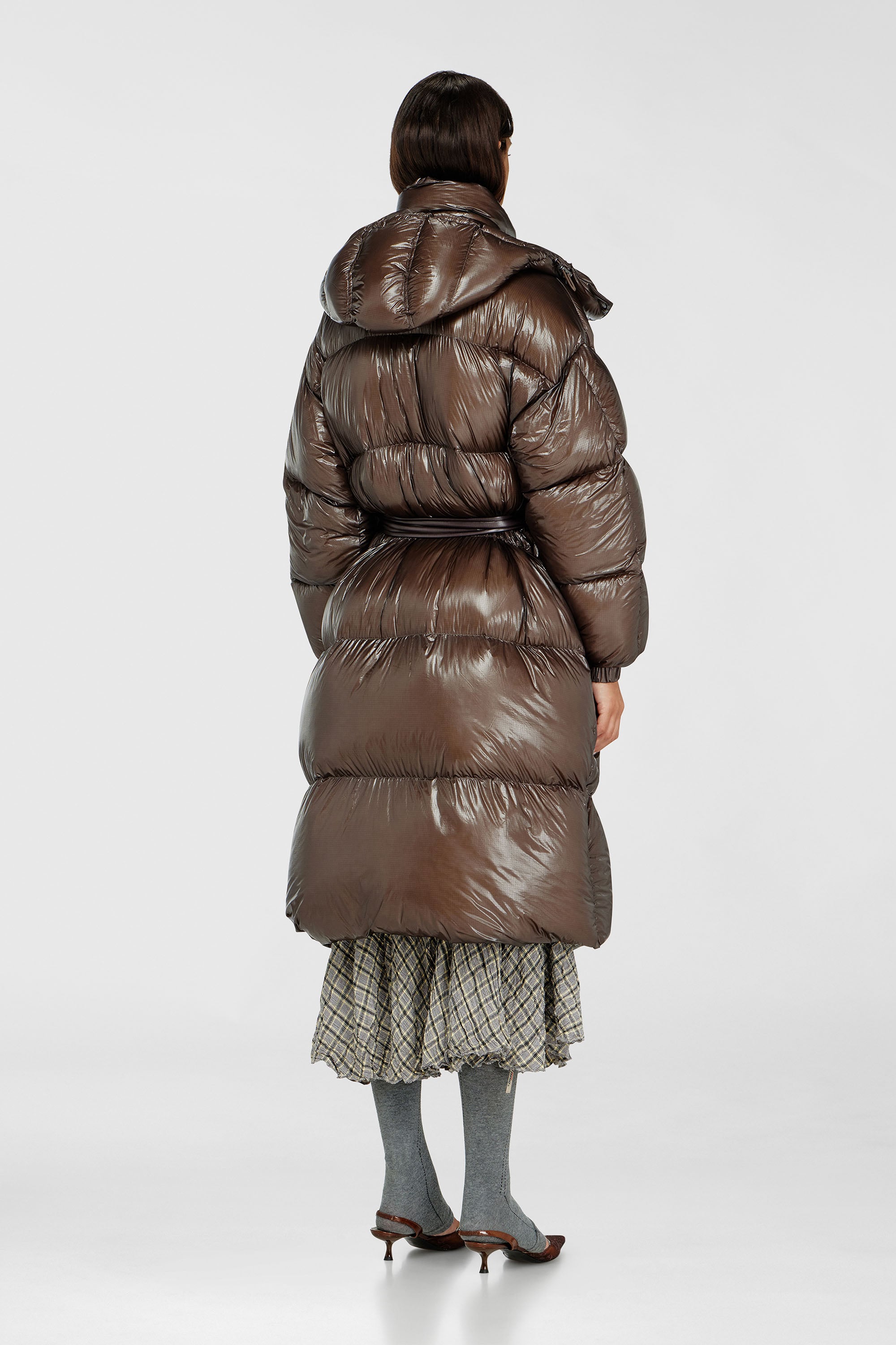 Diesel - W-ISHER, Piumino lungo in ripstop ultraleggero Donna in Marrone - 4