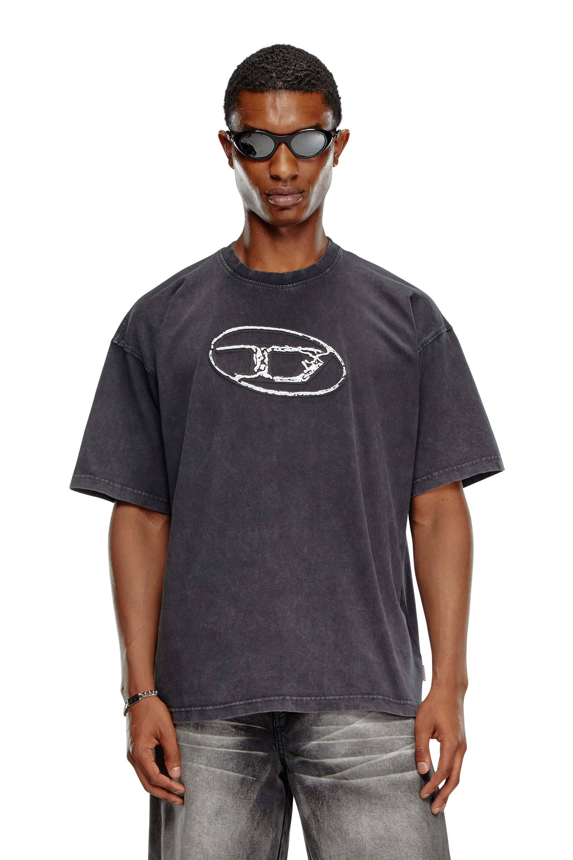 Diesel - T-BOXT-Q22, Uomo T-shirt sfumata con stampa Oval D in Nero - Image 2