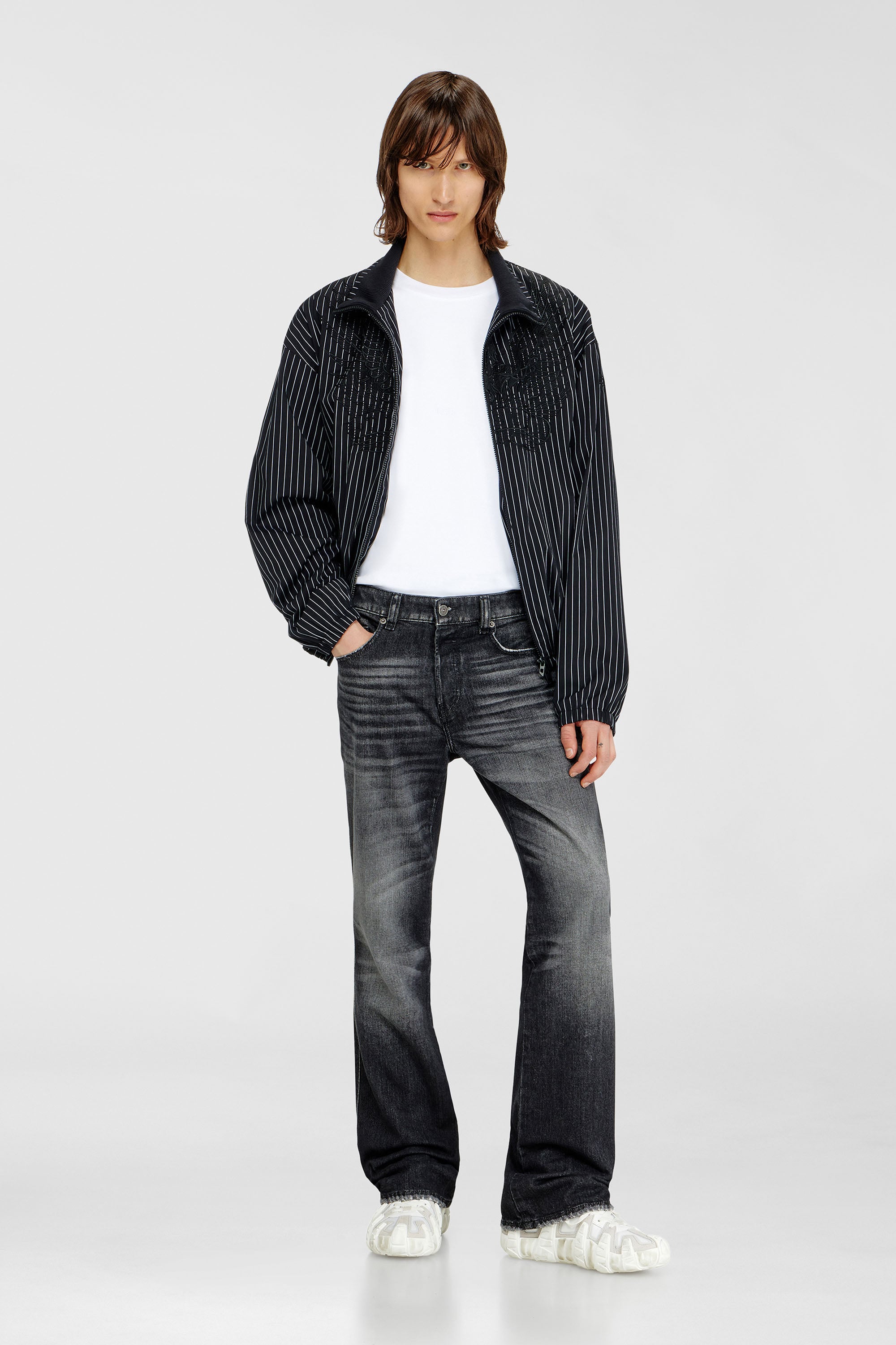 Diesel - Bootcut Jeans 1998 D-Buck 09L50 Uomo, Nero/Grigio scuro - Image 1