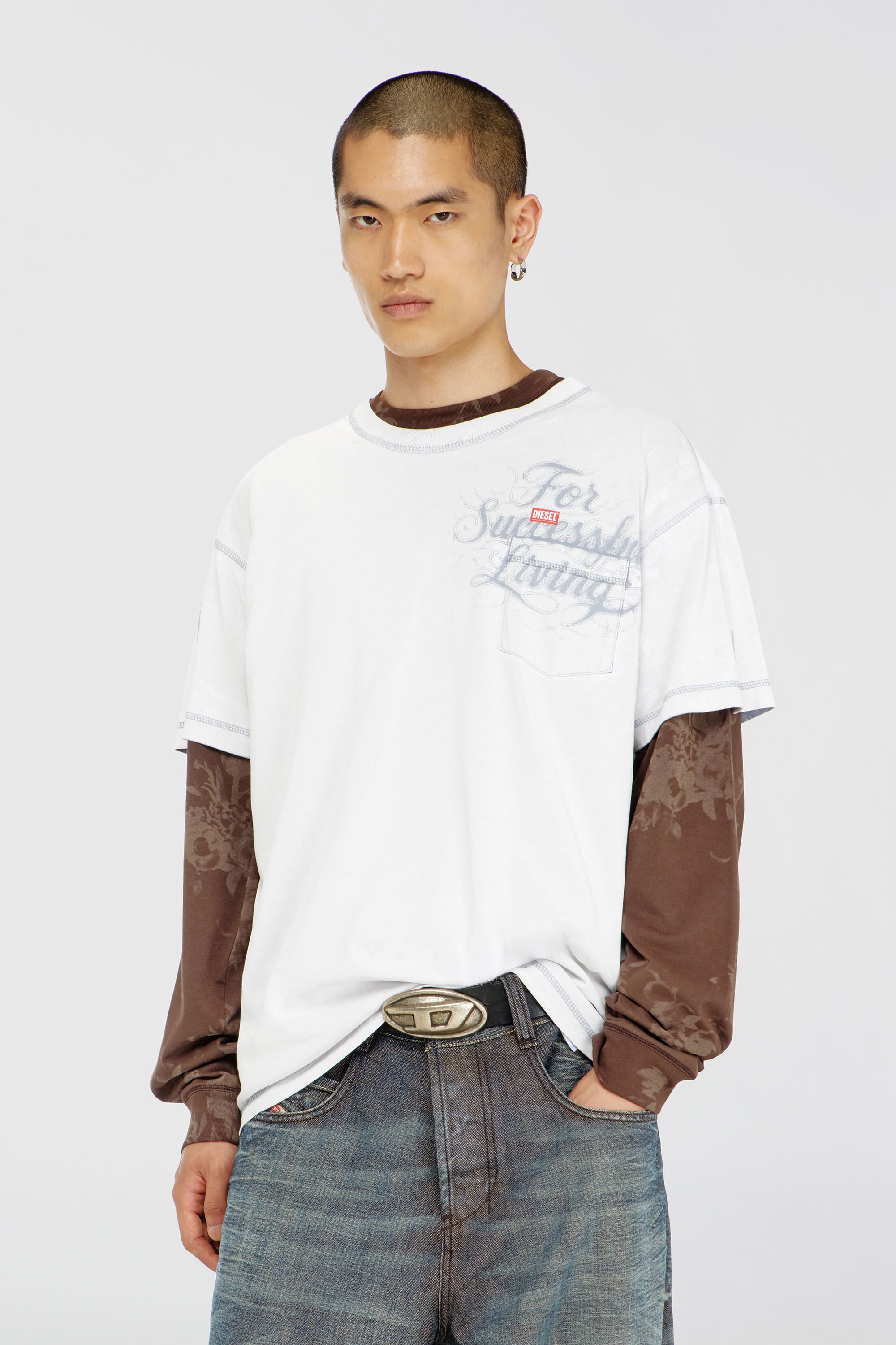 Diesel - T-NORM-POCKET-AA1, T-shirt con taschino sul petto e stampa grafica Uomo in Bianco - 1