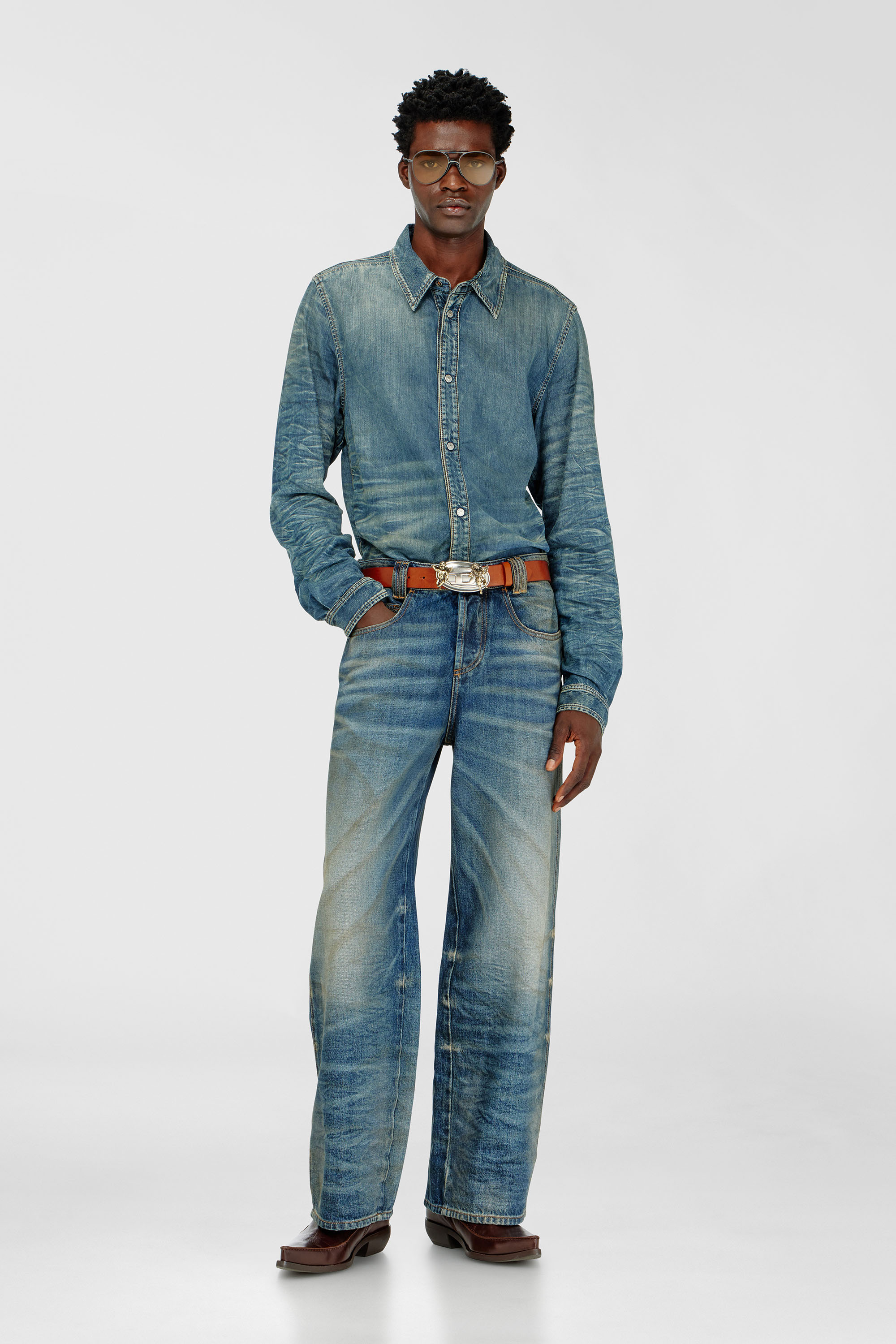 Diesel - D-SYNAR-FSJ4, Camicia in denim effetto dirty e creased Uomo in Blu - 2