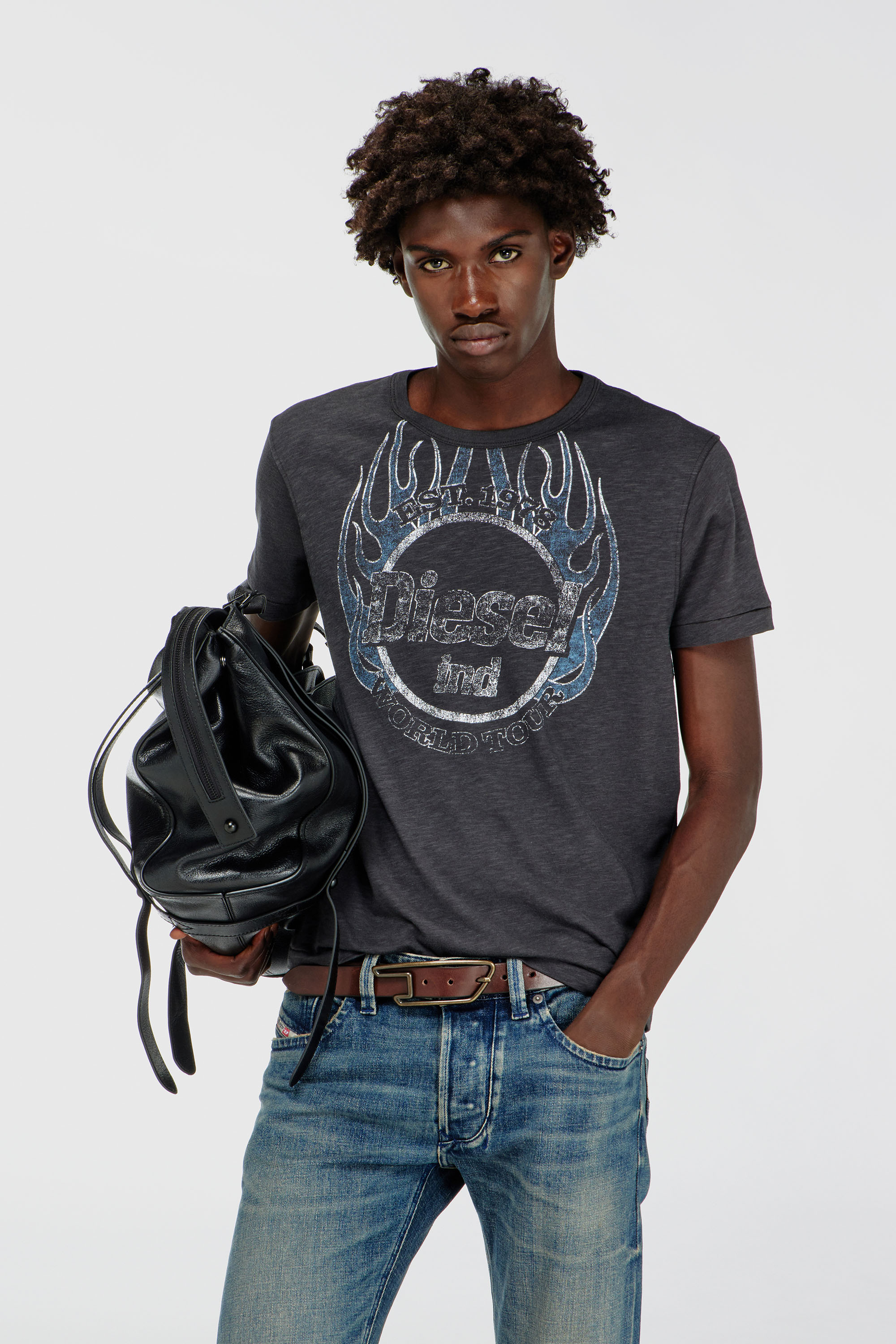 Diesel - T-NOTS, T-shirt in jersey fiammato con stampa effetto craquel&eacute; Uomo in ToBeDefined - 2