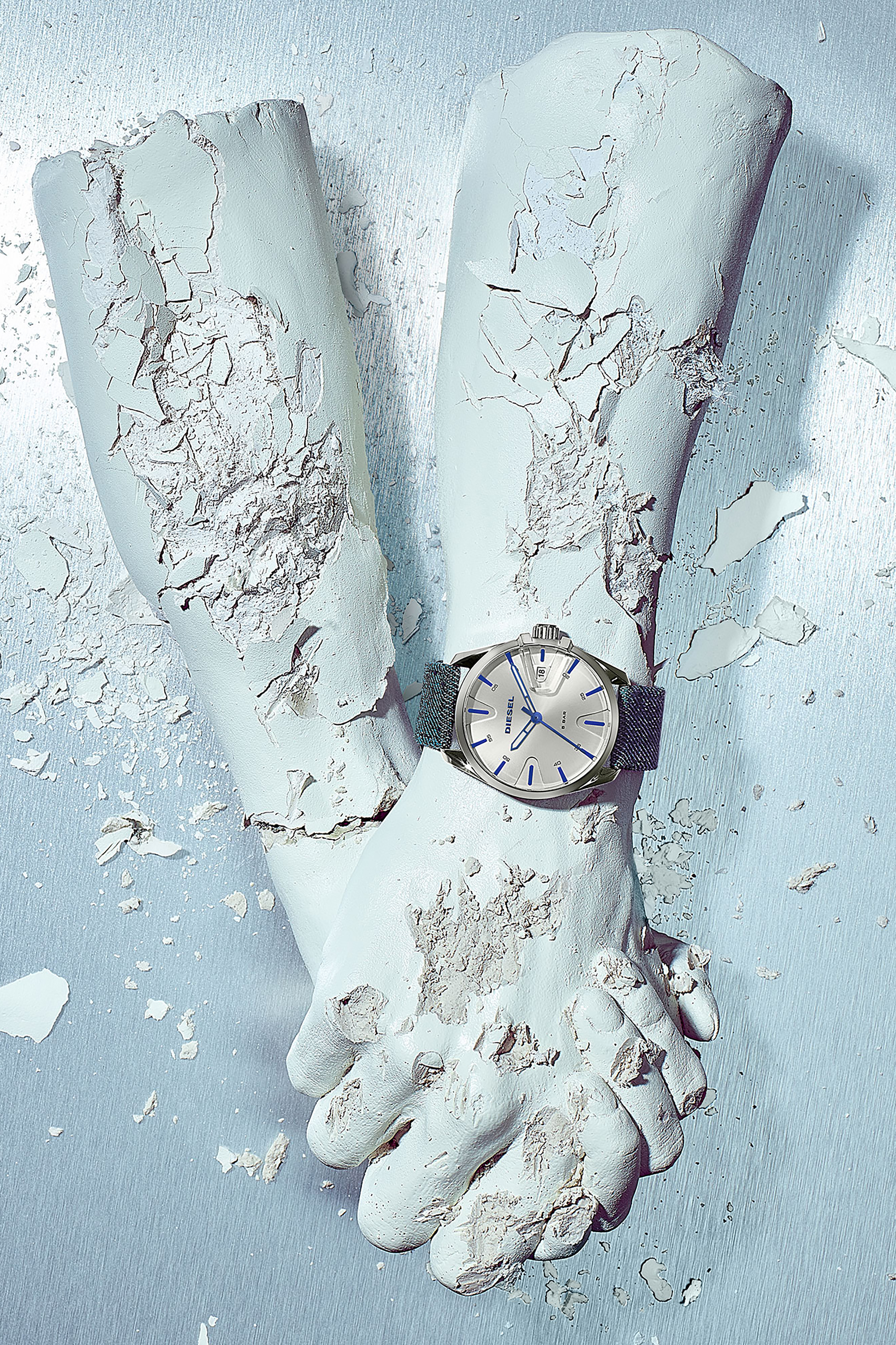 Diesel - DZ1891, MS9 orologio a tre lancette con cinturino in denim blu Uomo in Blu - 3