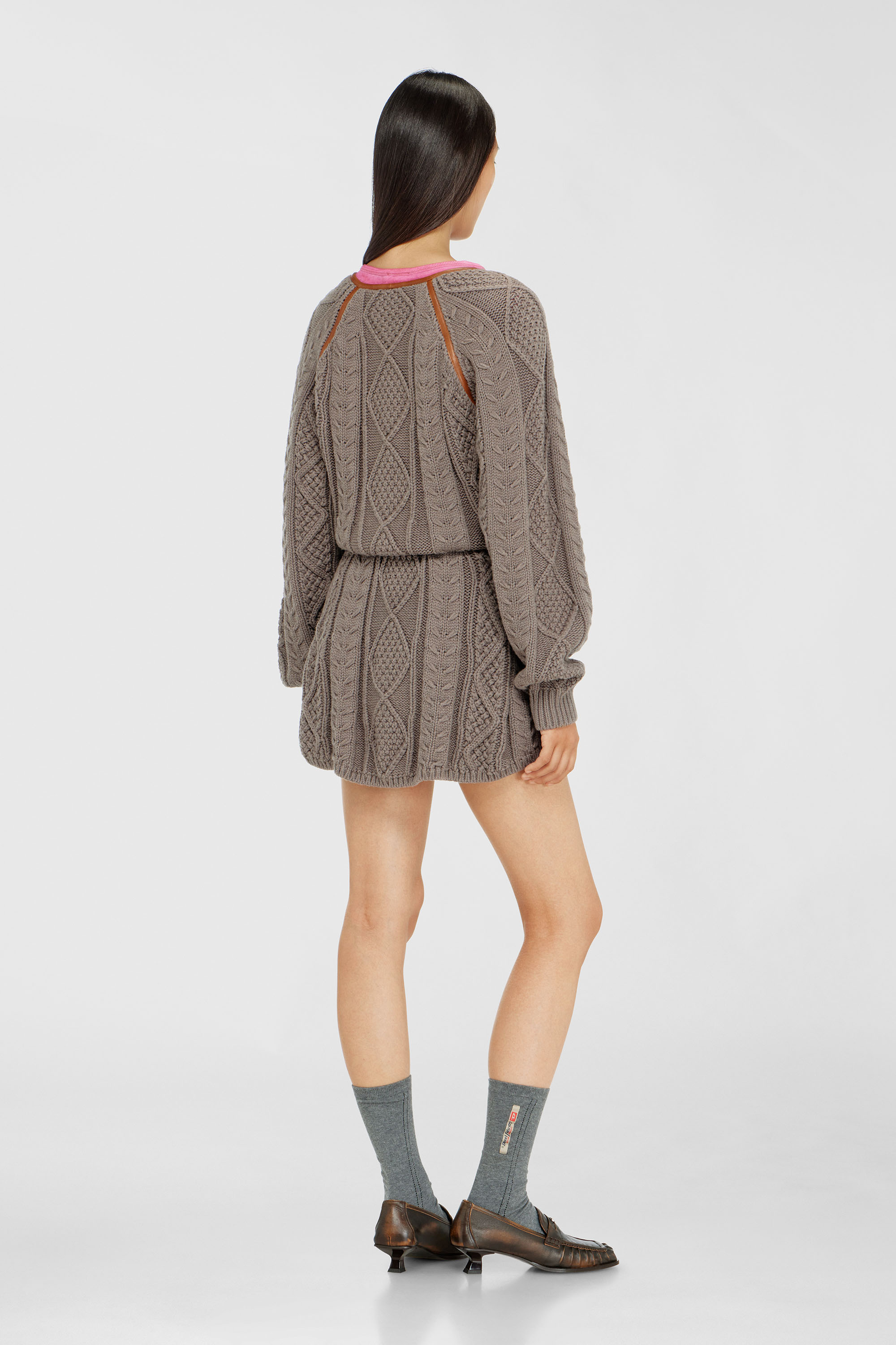 Diesel - M-INTESSE, Abito mini cardigan in maglia a trecce Donna in Grigio - 4