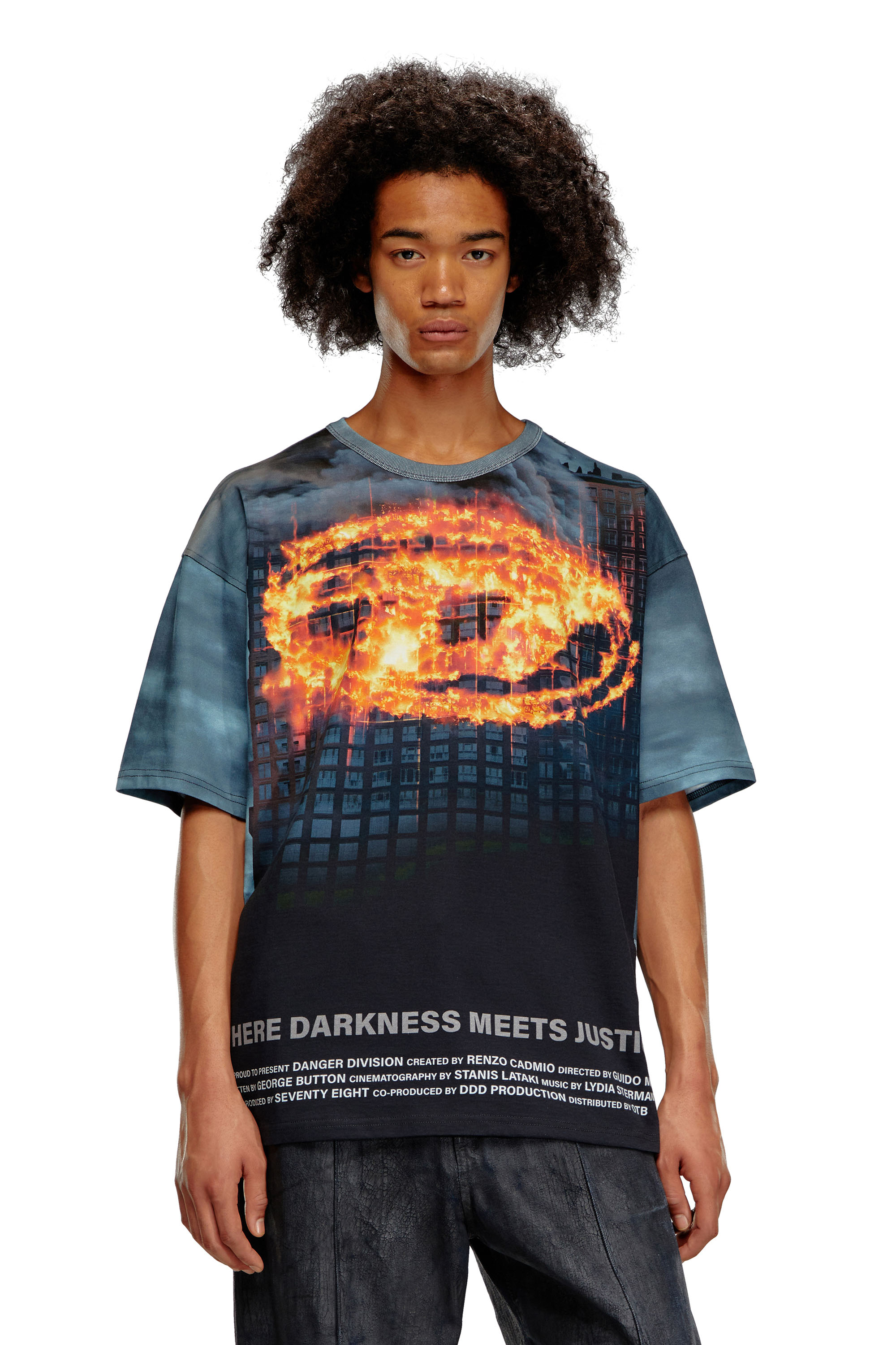 Diesel - T-BOXT-P2, T-shirt con poster Oval D in fiamme Uomo in Multicolor - 1