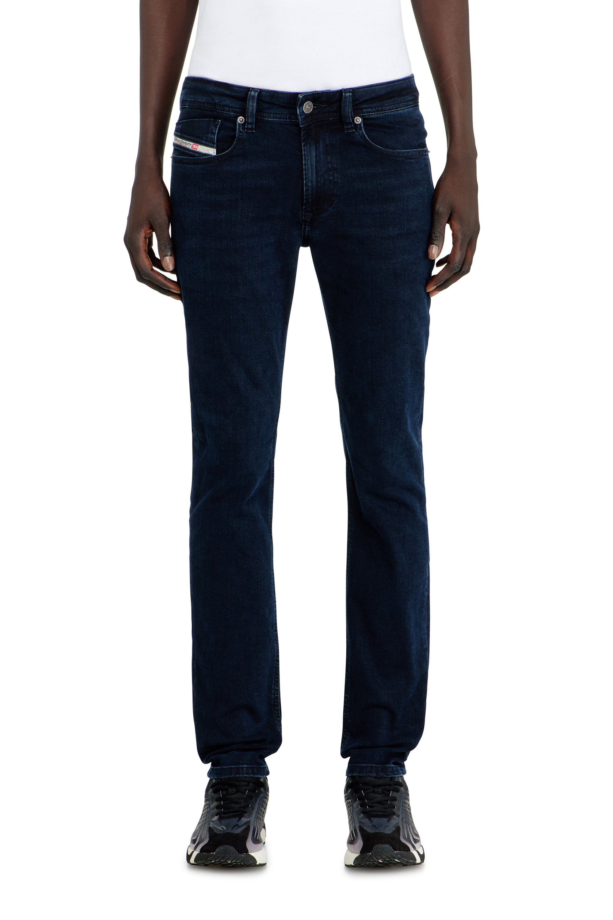 Diesel - Skinny Jeans 1979 Sleenker 0KBBG Uomo, Blu Scuro - Image 4
