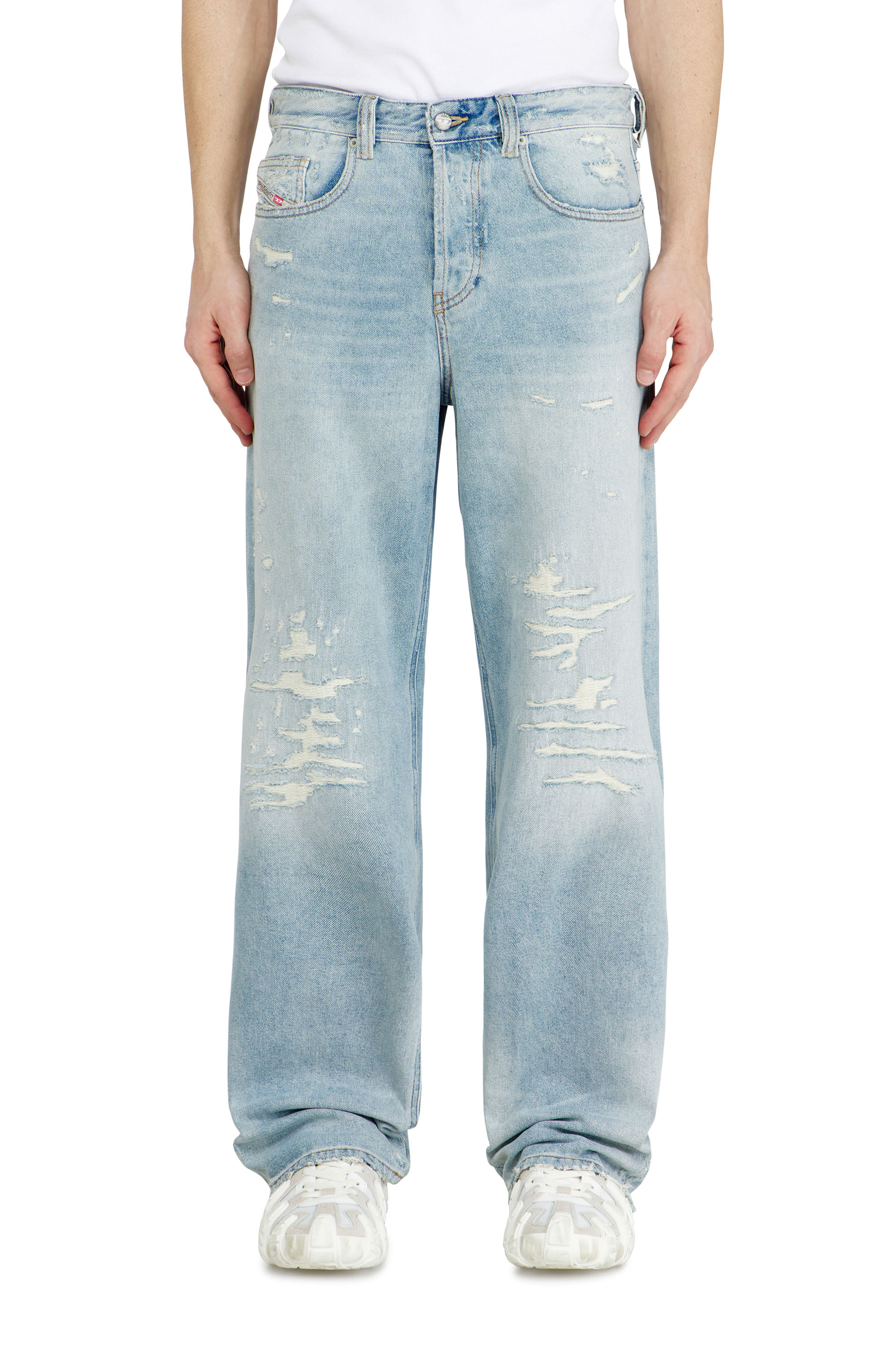 Diesel - Relaxed Jeans 2001 D-Macro 09M53 Uomo, Blu Chiaro - Image 4