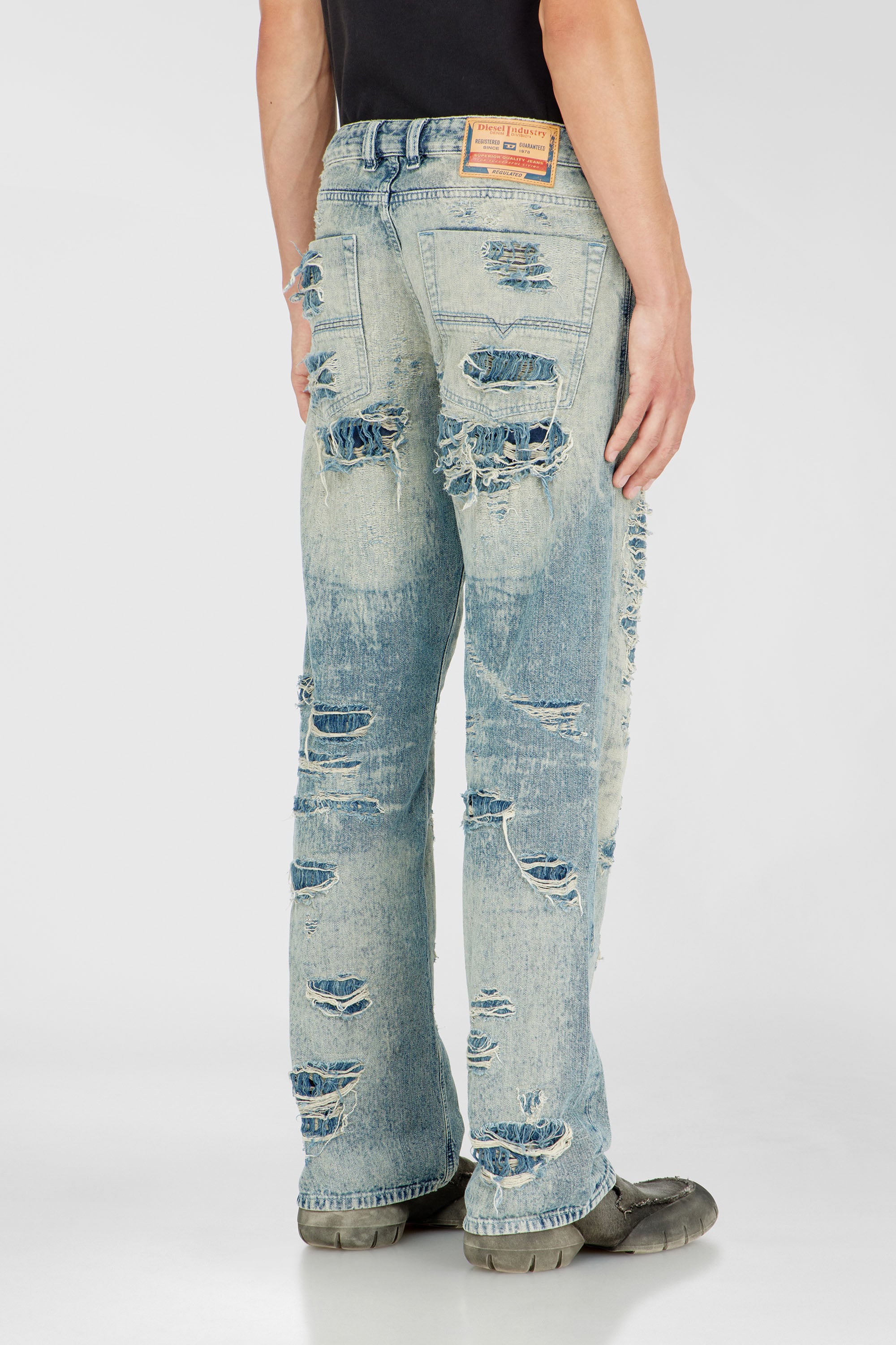 Diesel - Relaxed Jeans 1980 D-Eeper 068YM Uomo, Blu medio - Image 5