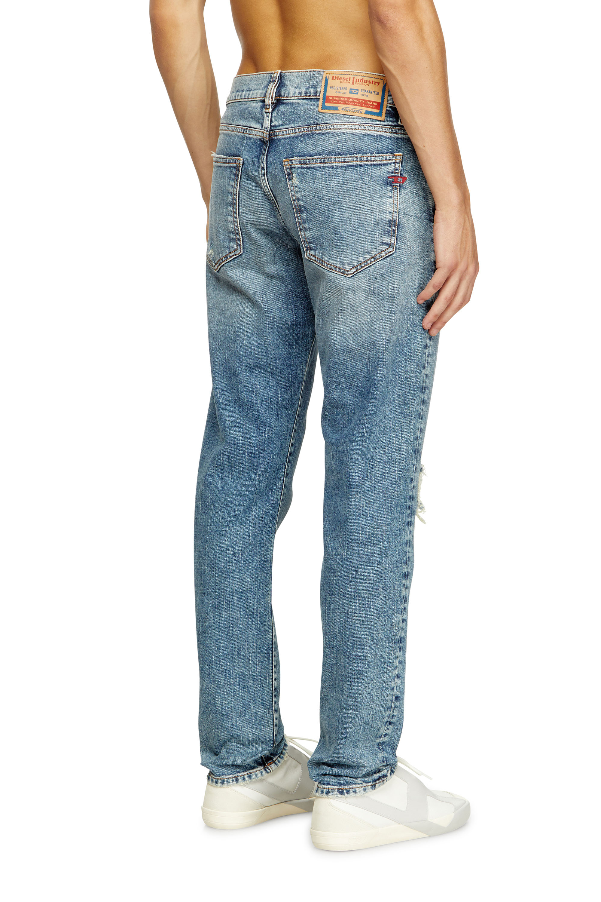 Diesel - Slim Jeans 2019 D-Strukt 09L34 Uomo, Blu Chiaro - Image 4