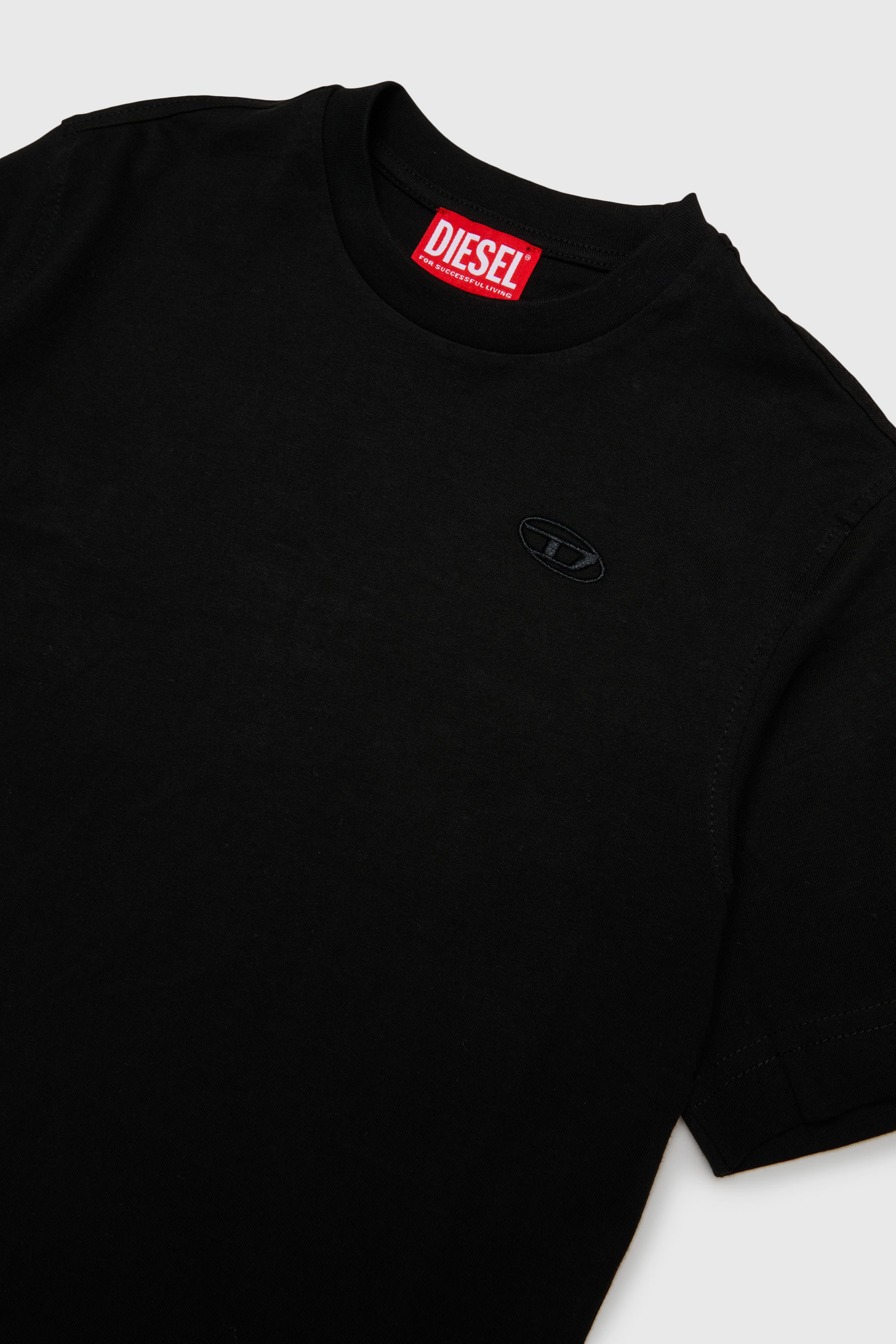 Diesel - TSCRAP OVER, T-shirt con ricamo Oval D e stampa flock Uomo in Nero - 3