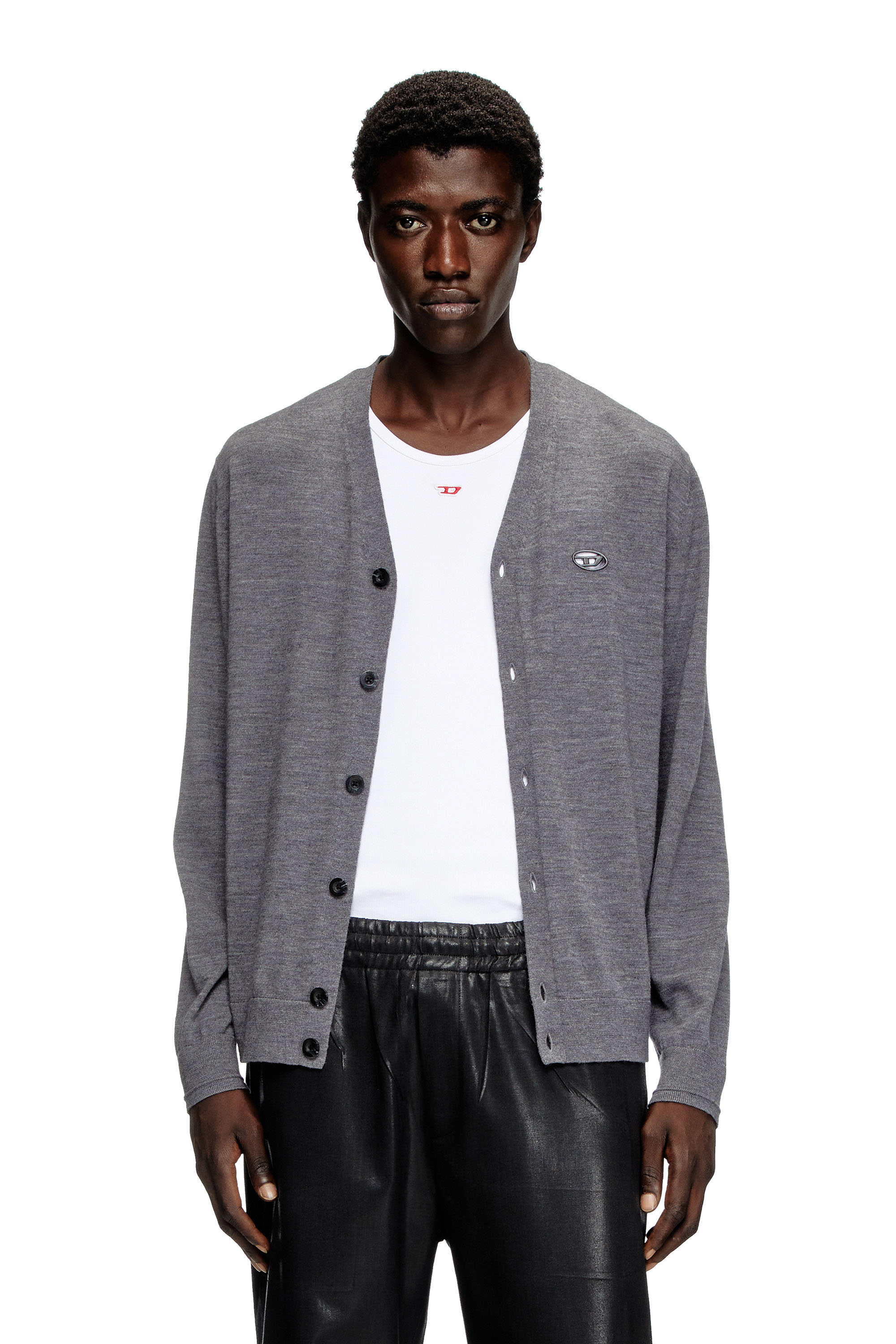 Diesel - K-VOLTO, Cardigan in lana con logo cut-out Uomo in Grigio - 1
