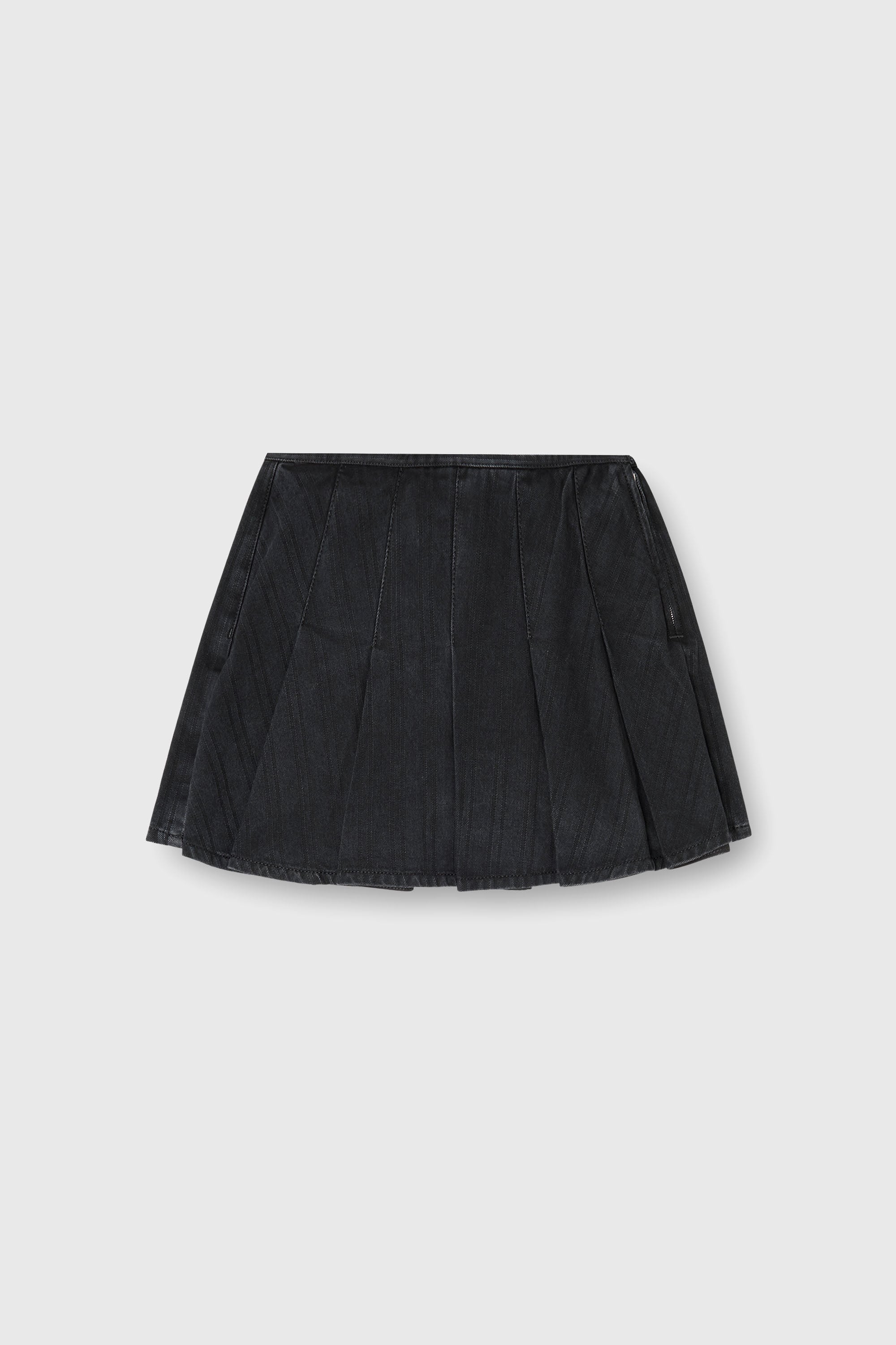 Diesel - DE-SHERO, Gonna pantalone plissettata in denim a righe Donna in Nero - 2