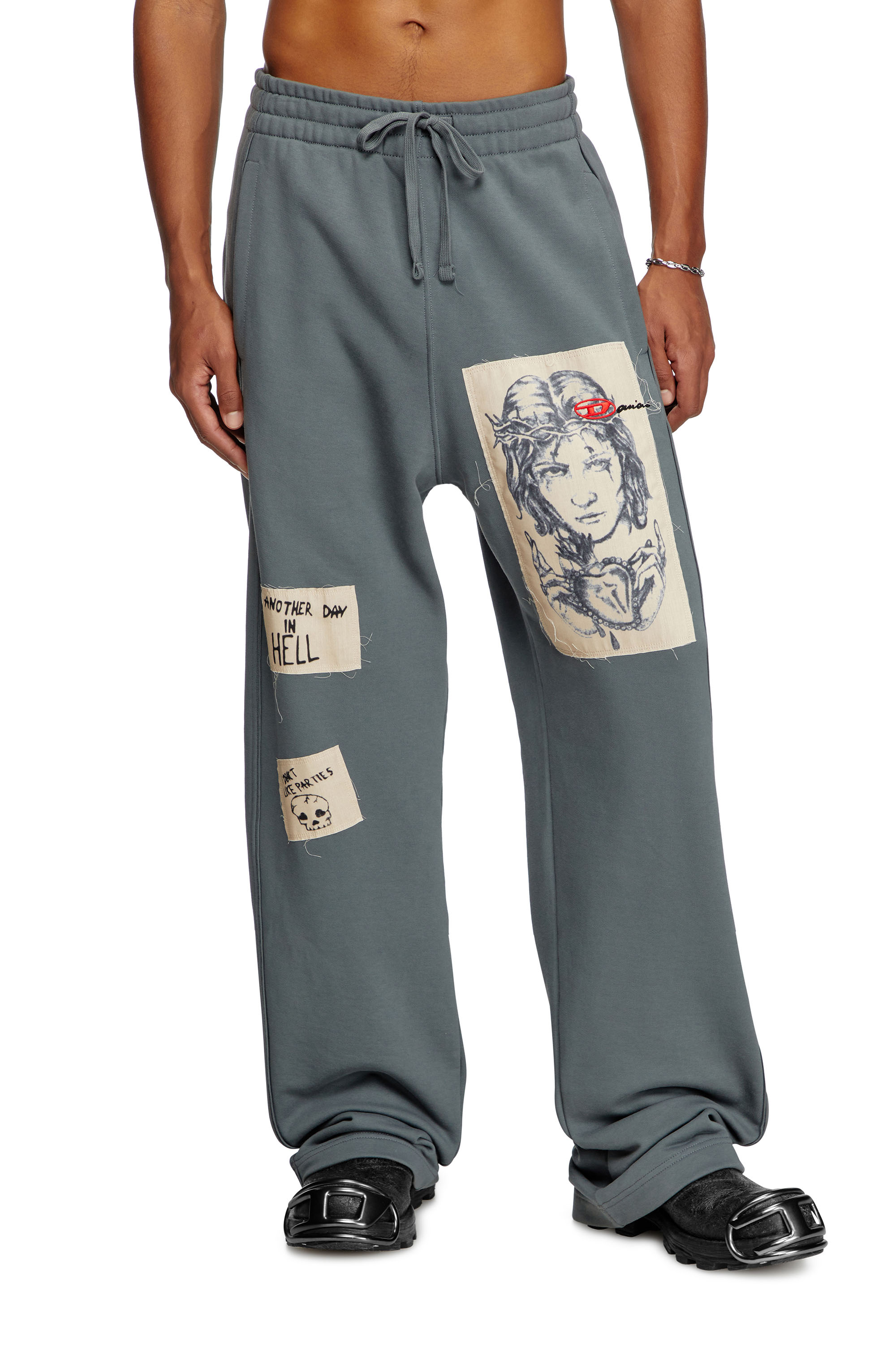 Diesel - P-MARTYANS-DD, Pantaloni tuta con patch tattoo Unisex in Grigio - 1