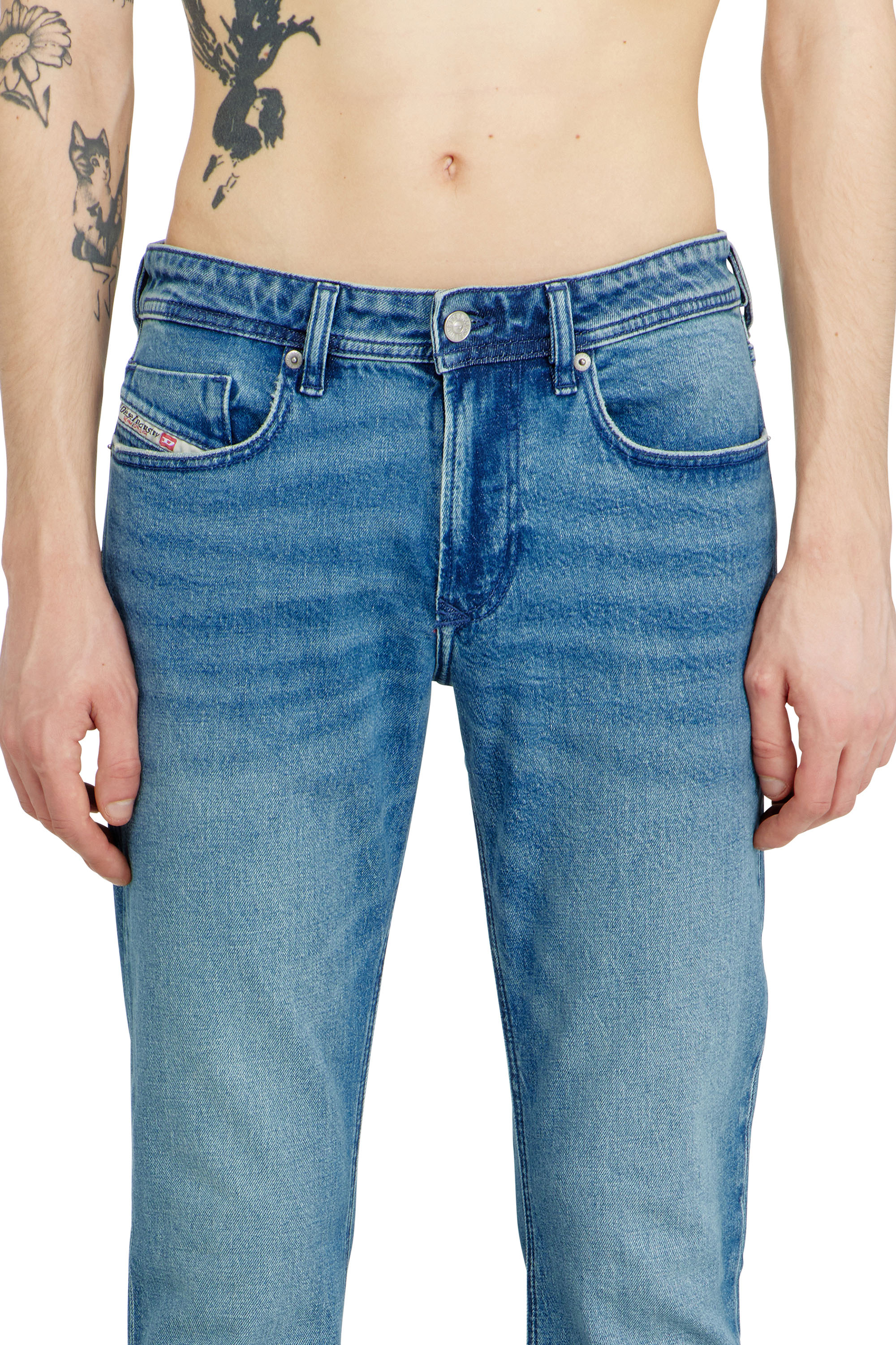 Diesel - Skinny Jeans 1979 Sleenker 0BEBI Uomo, Blu Chiaro - Image 4